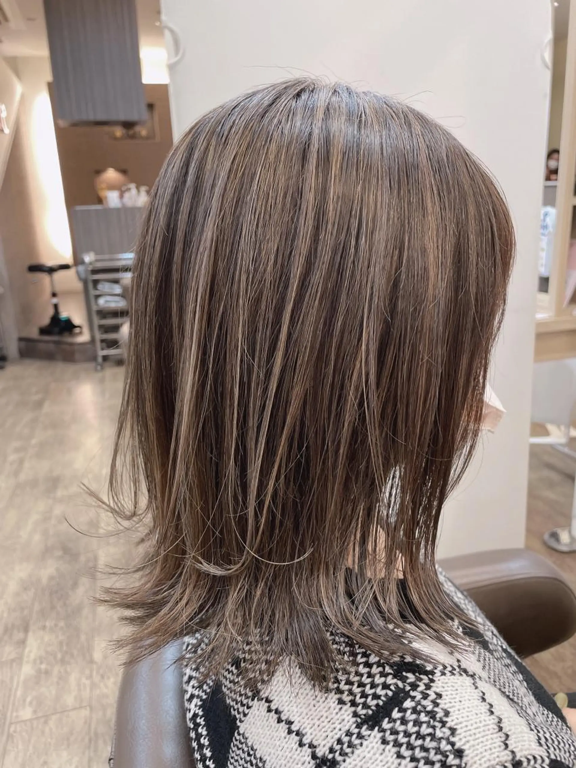 ミディアム カラー ハイライトカラー ハイライト カット ヘアカラー 尚平 40代からの 髪質改善専門のその他イメージ