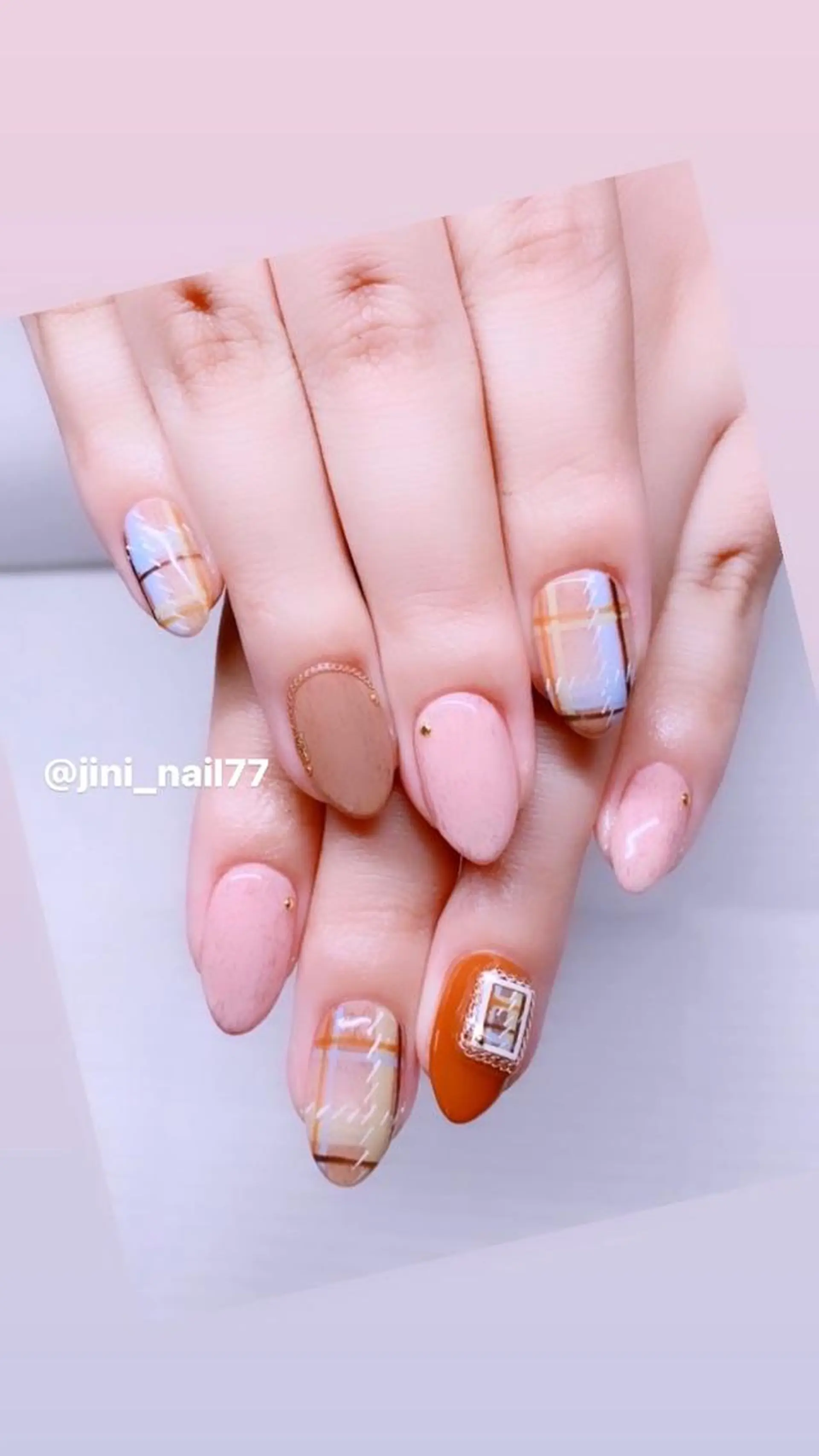ネイル JINI NAIL所属・ジニ ネイルのネイルデザイン