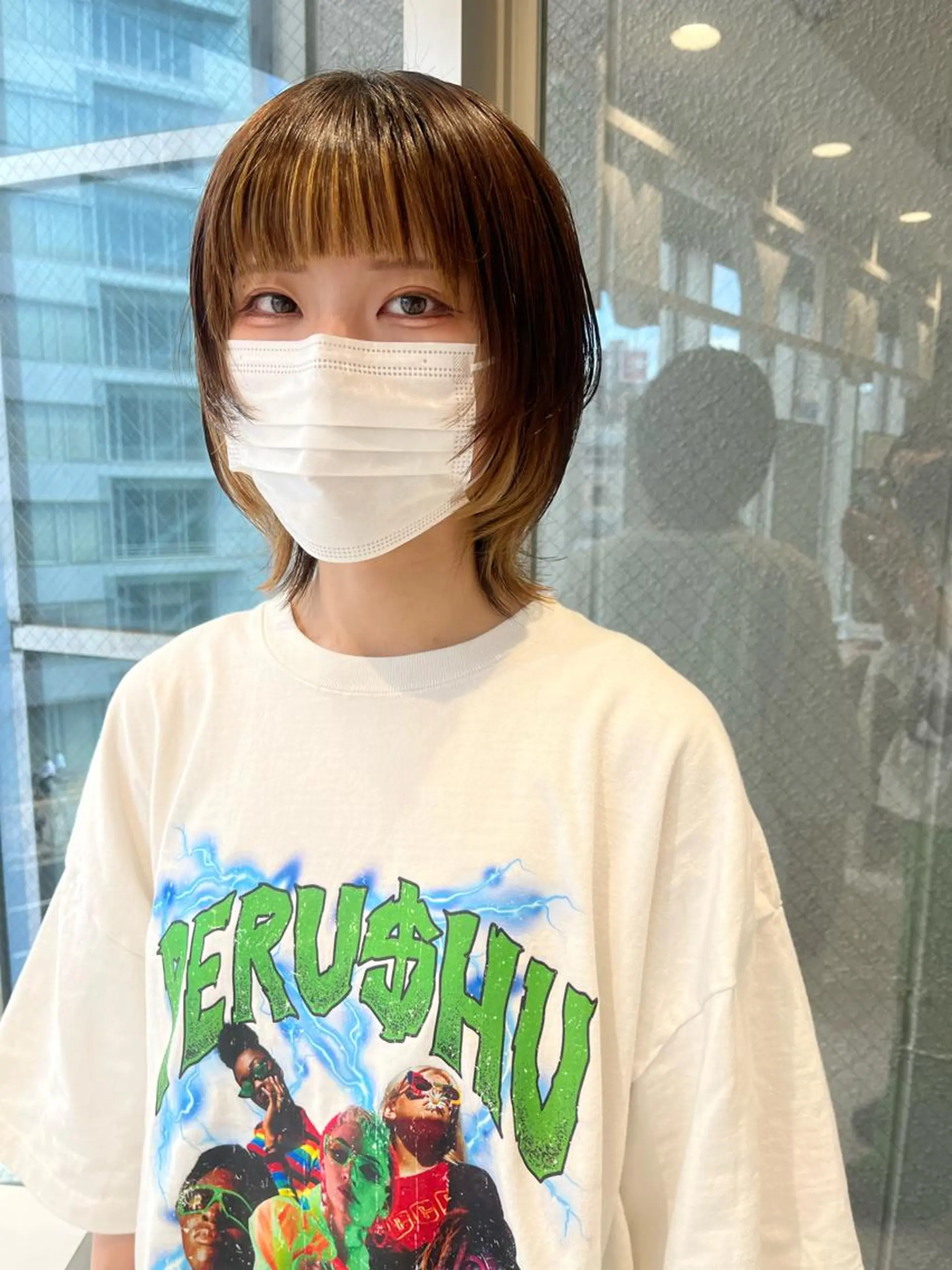 ミディアム ウルフカット ウルフカット／吉村 桃子のヘアスタイル