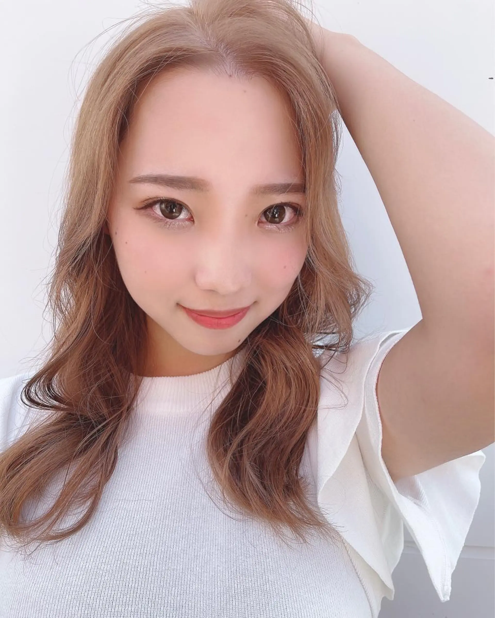 カラー ブリーチ カット ヘアカラー 名古屋のピンク好き かずくん🦩のヘアスタイル