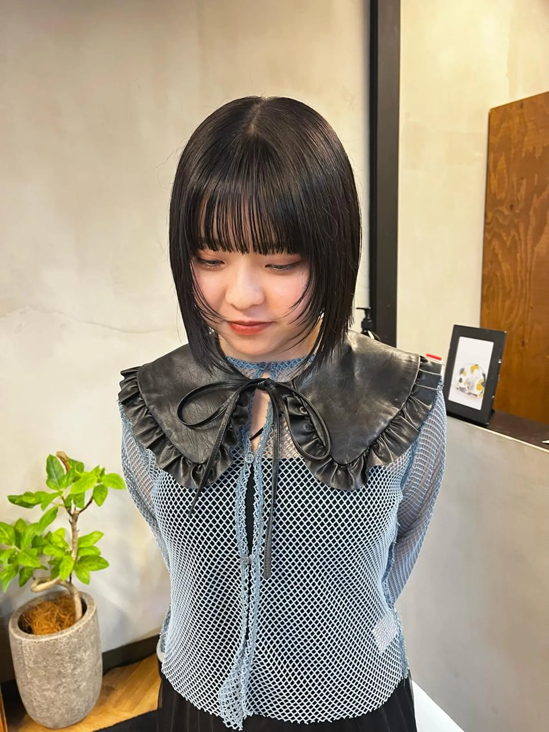 ショート カラー ヘアアレンジ ボブ 顔まわりレイヤー レイヤーカット カット ヘアカラー esu西梅田所属・ena/ブリーチなし 透明感・レイヤー🎀のヘアスタイル