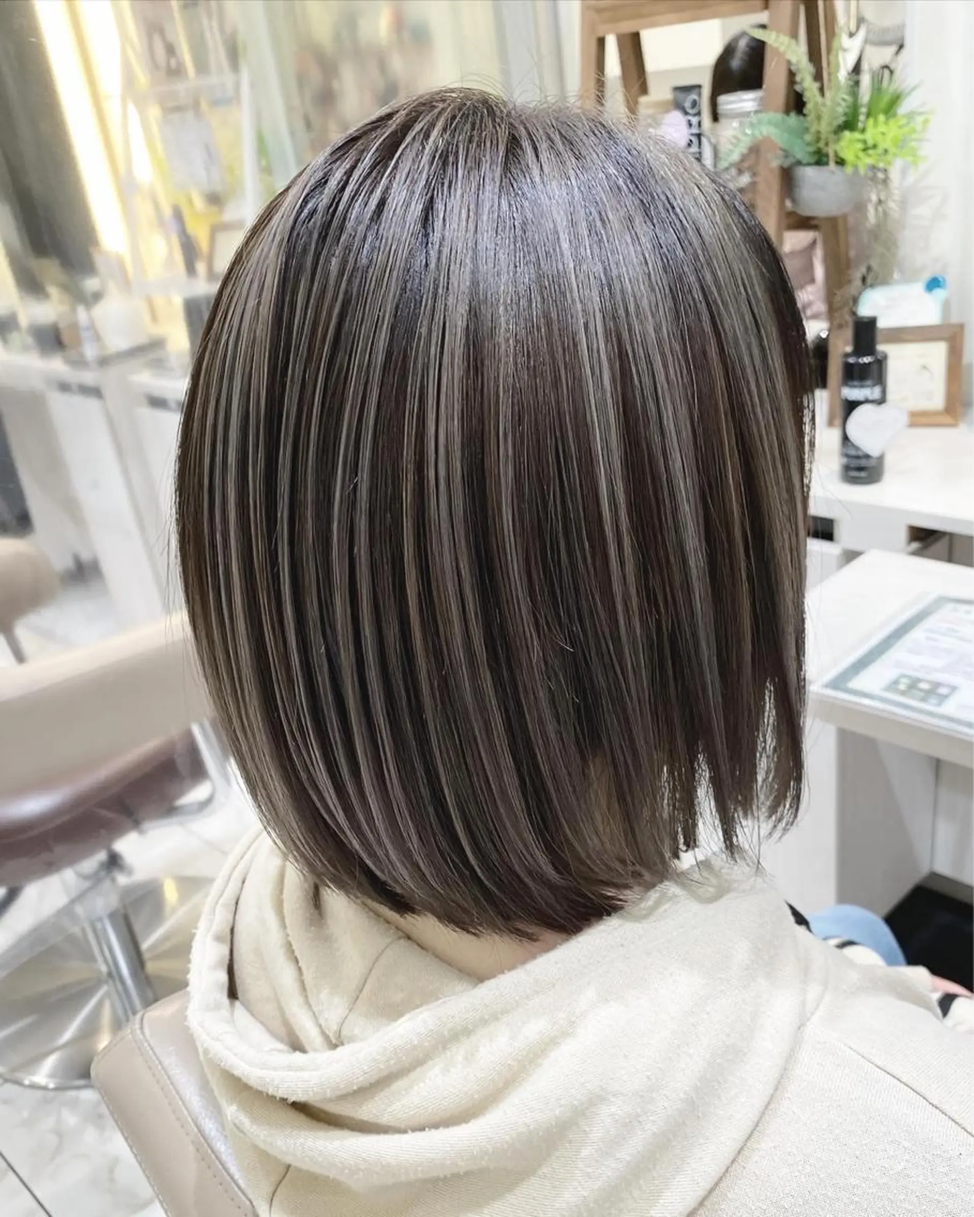 ミディアム カラー バレイヤージュ 髪質改善 レイヤーカット カット ヘアカラー トリートメント 山崎俊輔/髪質改善 /バレイヤージュのヘアスタイル