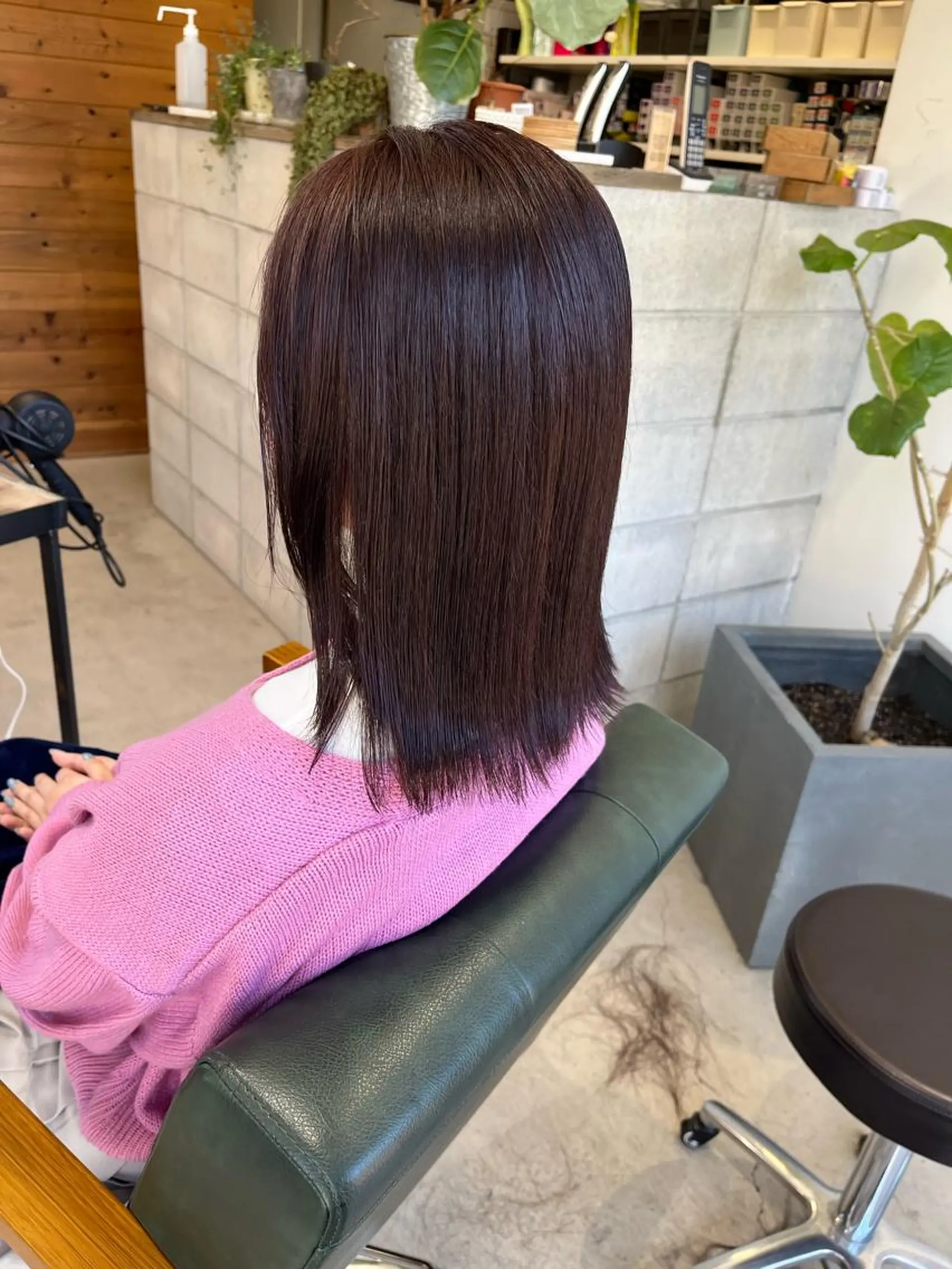 ミディアム カラー 鈴木 美紅のヘアスタイル