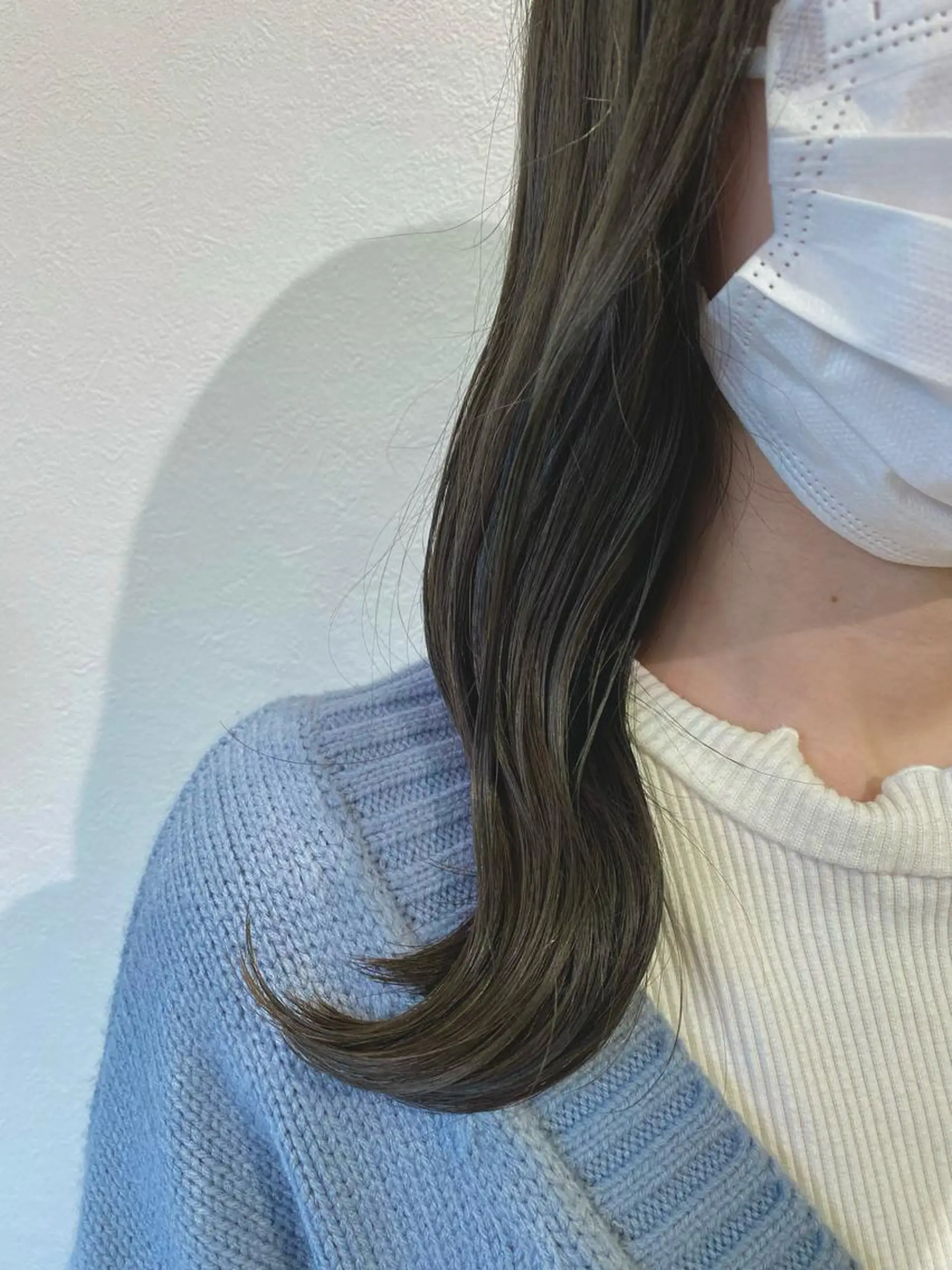 ロング カラー グレージュ オリーブグレージュ オリーブグレー Hello Design Coconeel所属・UNJOUR / kannaのヘアスタイル