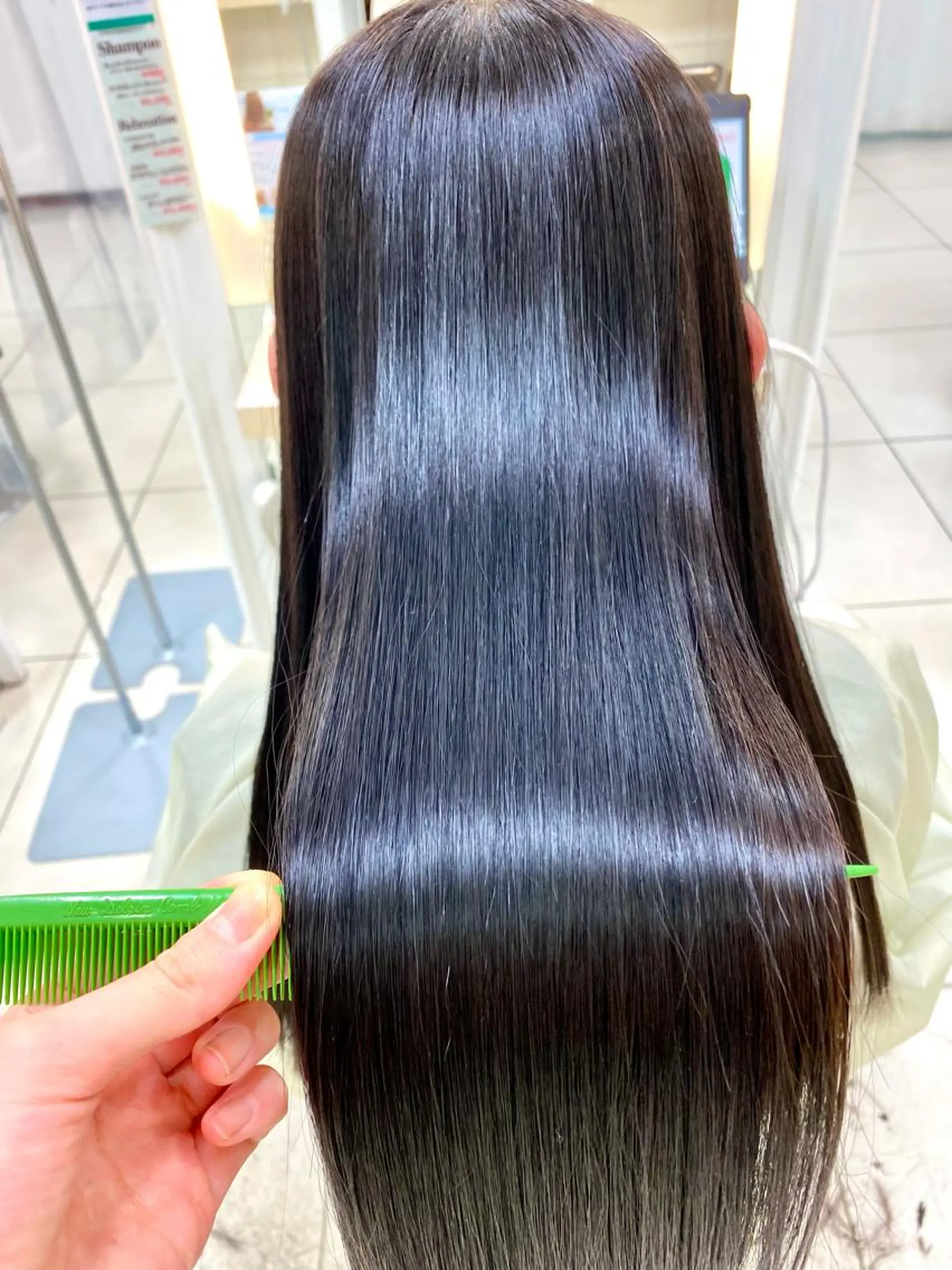 ロング 髪質改善 縮毛矯正 🫧ふくだ りな 🕊のヘアスタイル