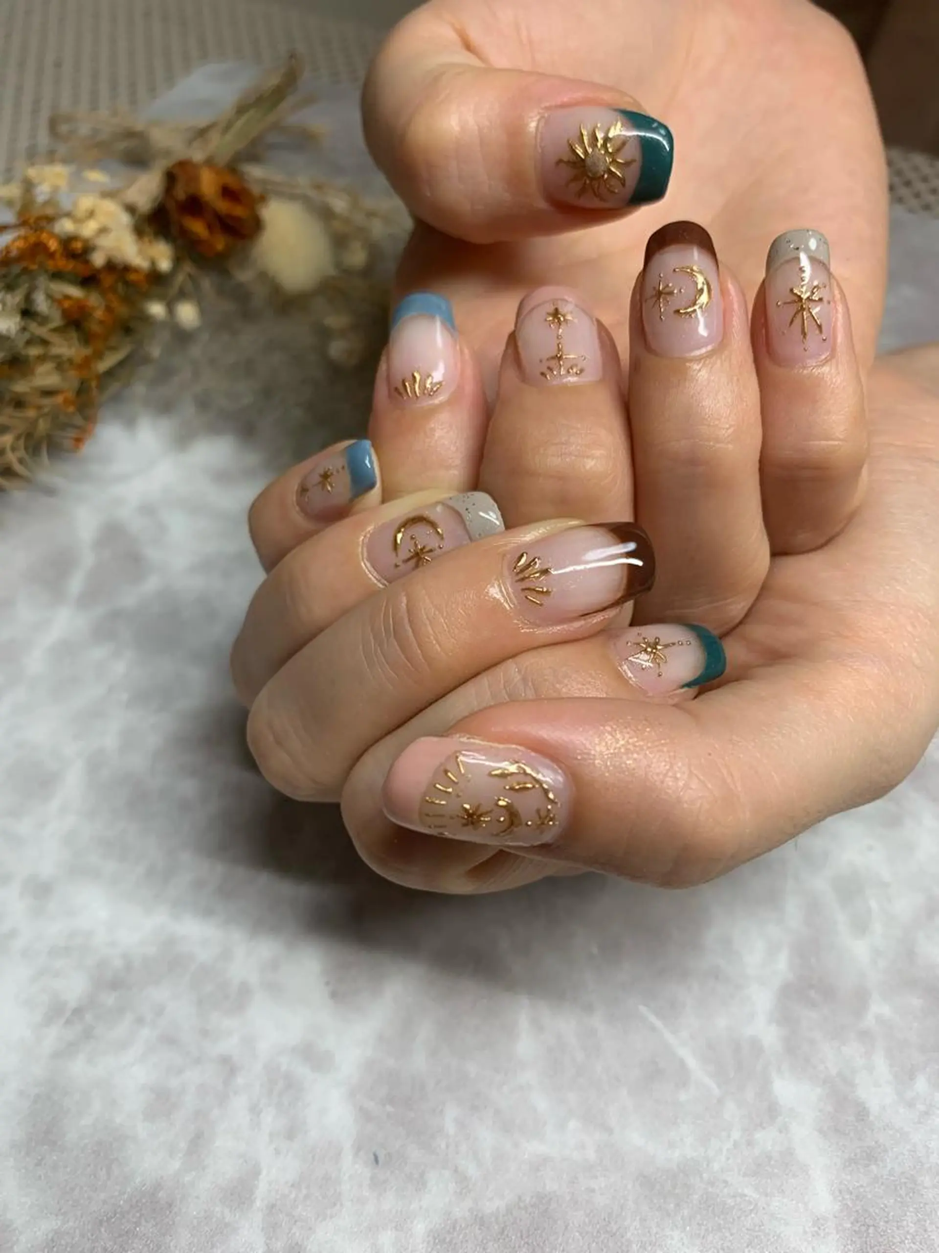 ミディアム ネイル アートネイル ミラーネイル フットネイル misaki ..のネイルデザイン