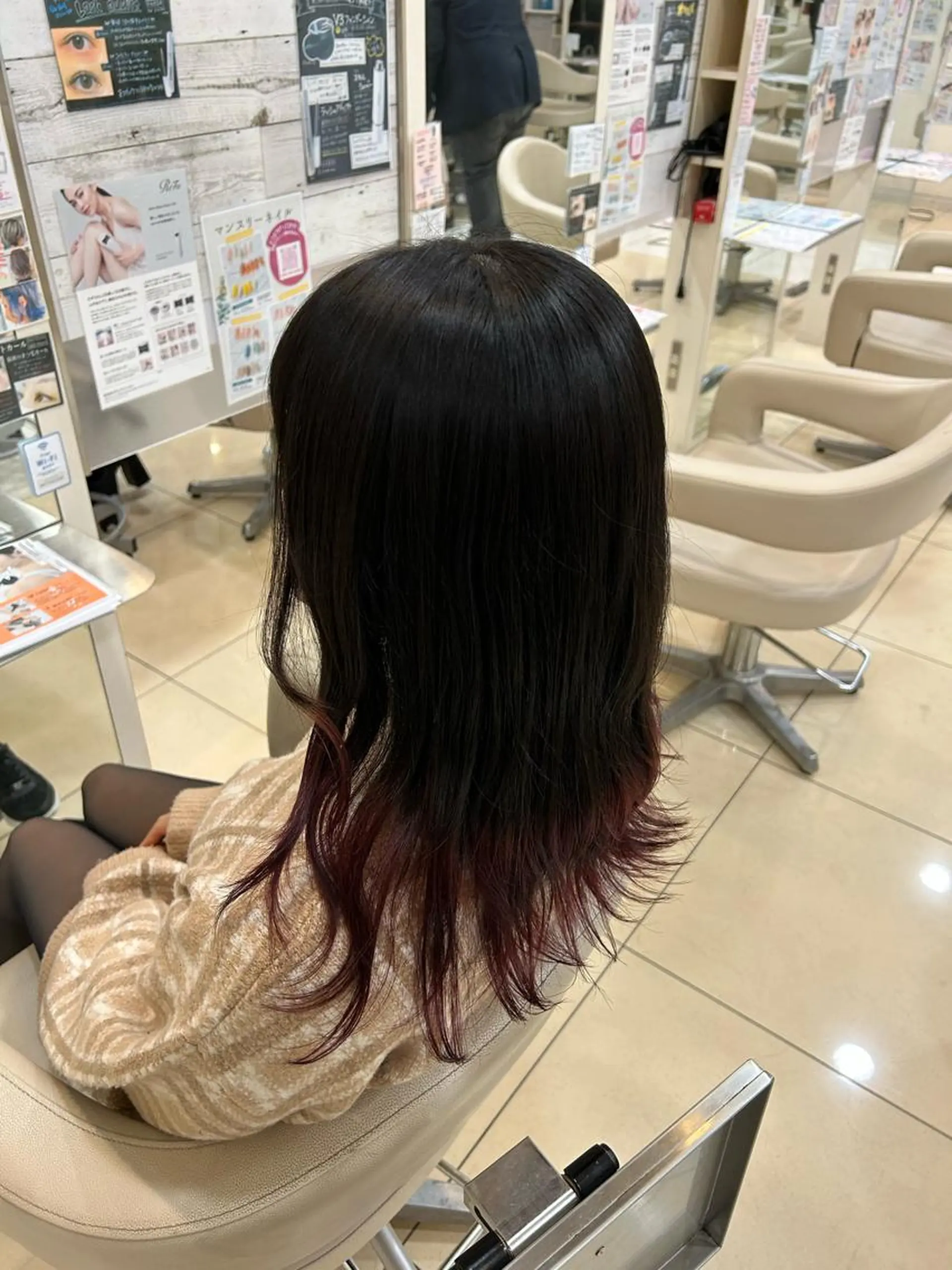 ロング カラー グラデーションカラー nakano amiのヘアスタイル