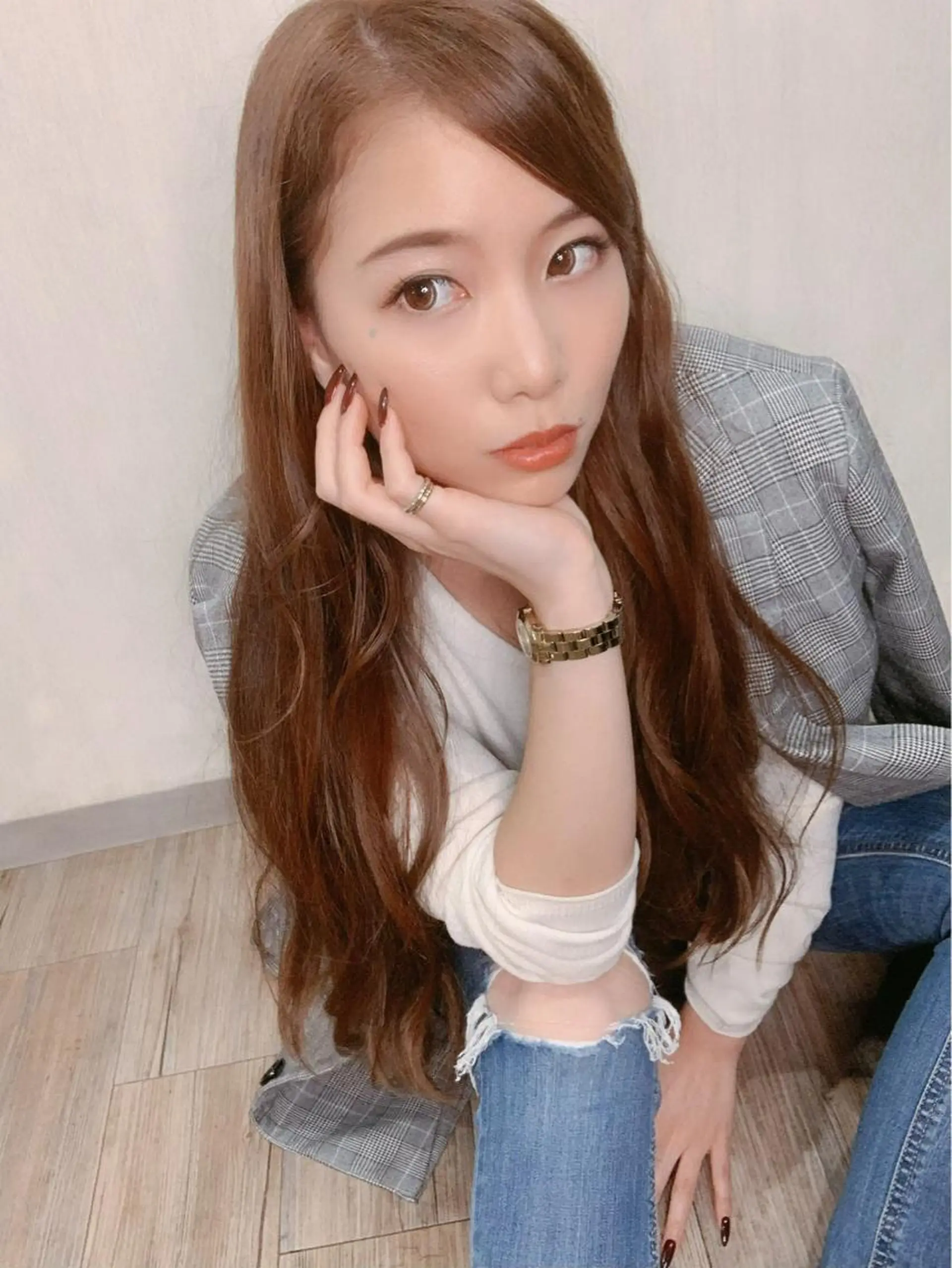 ロング カラー 西口徒歩20秒　寒色 カラーミディアムヘアのヘアスタイル