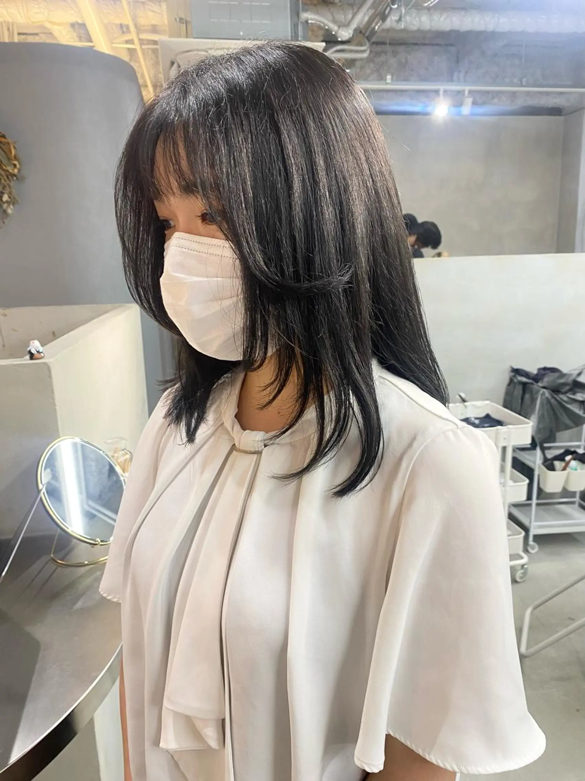 セミロング カラー 顔まわりレイヤー 顔周りカット レイヤーカット カット ヘアカラー トリートメント qulim所属・前橋 姫奈のヘアスタイル