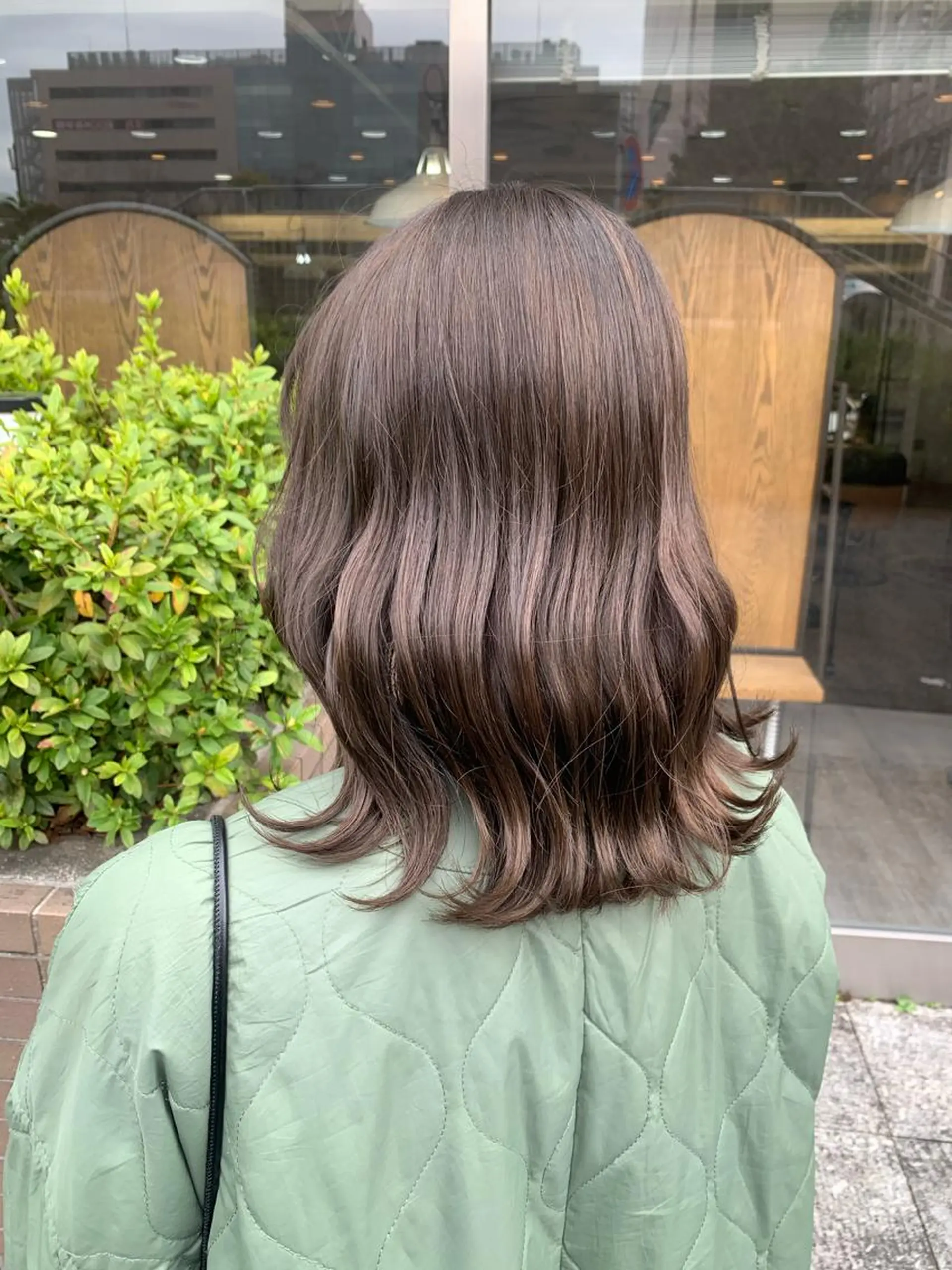 セミロング カラー 🌈re-room EIKI🇰🇷のヘアスタイル