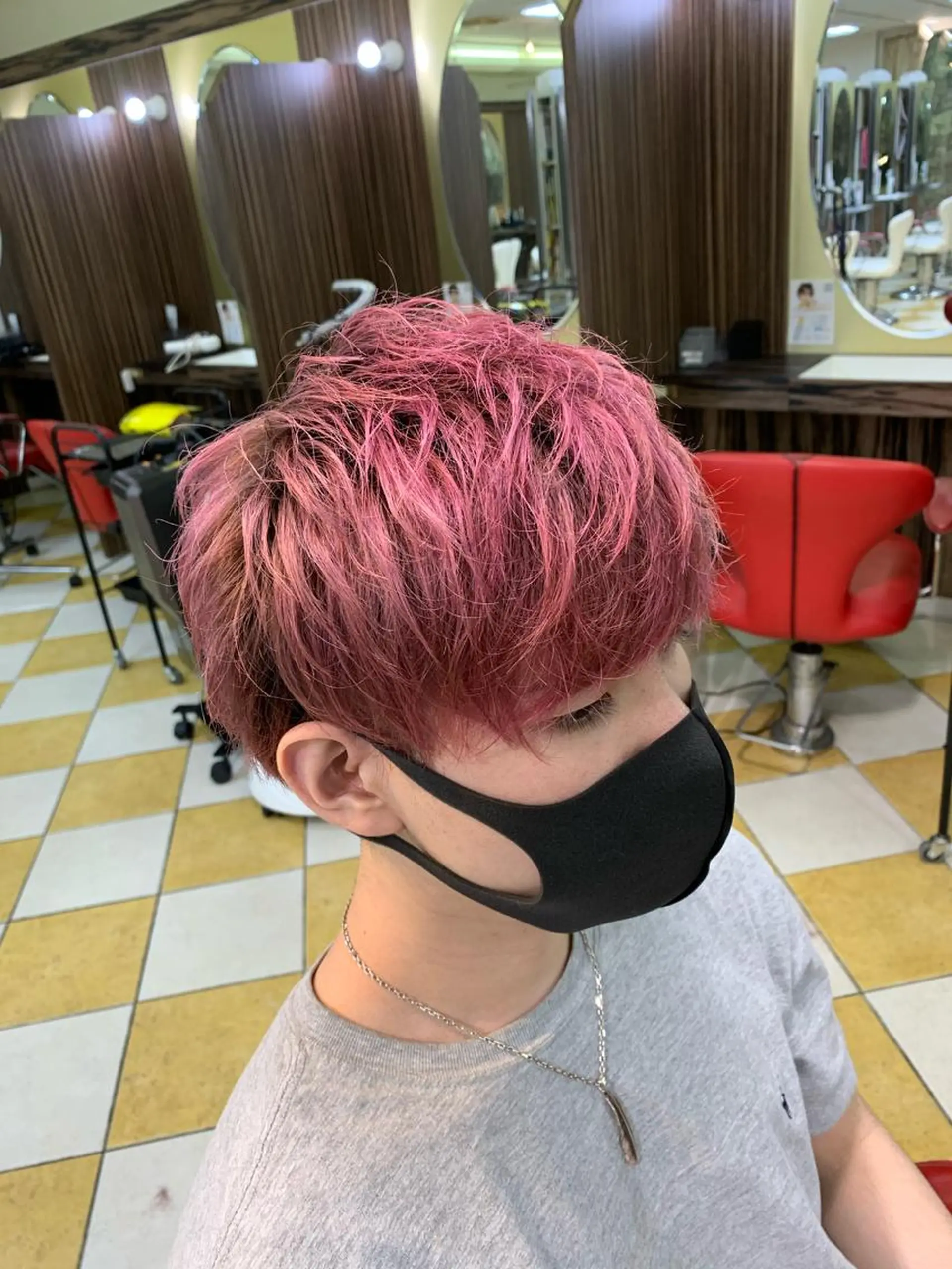 ショート メンズ ササ　ユウキ/パーマ 縮毛矯正/髪質改善のヘアスタイル