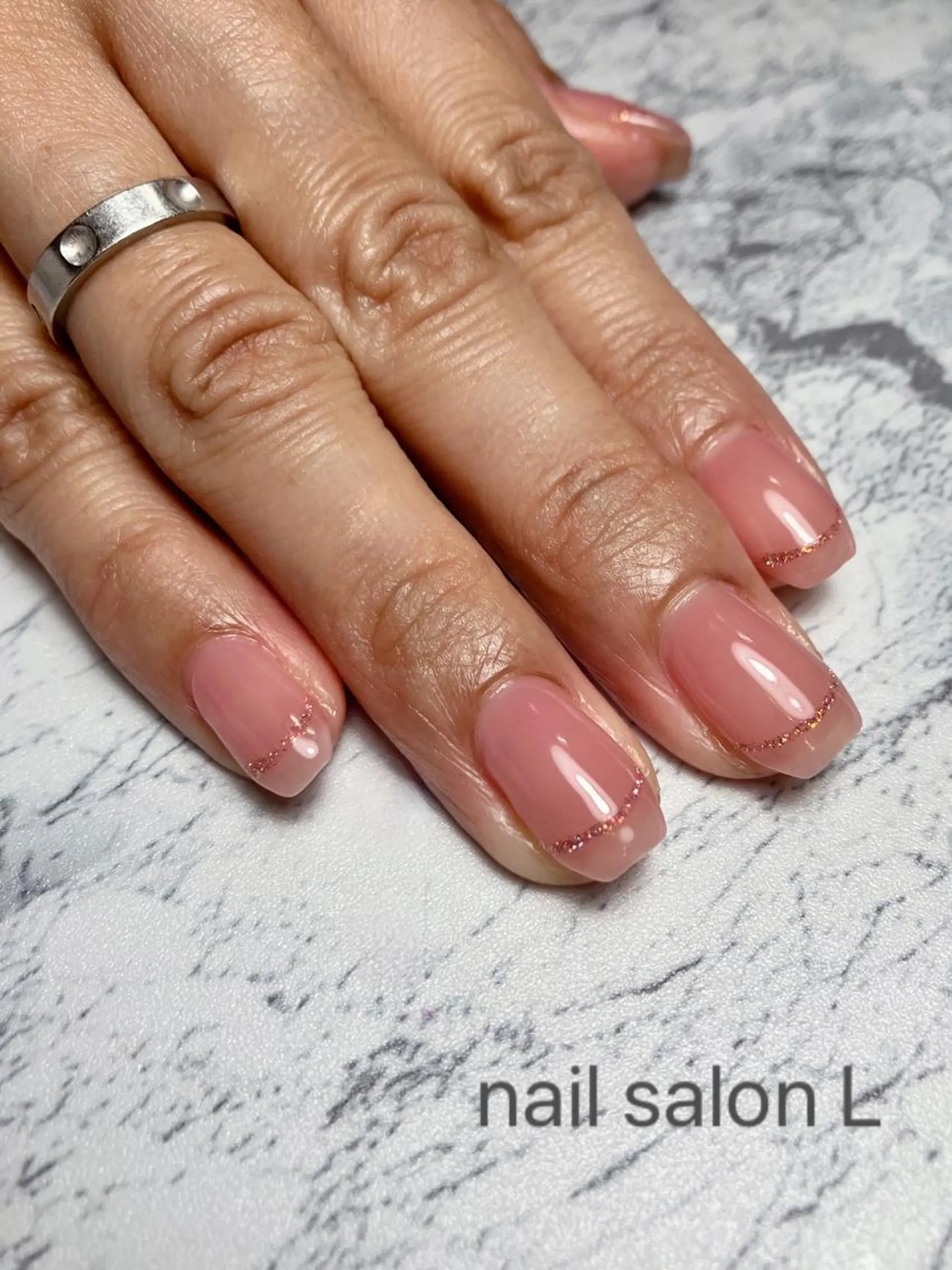 ネイル フラッシュネイル フレンチネイル ジェルネイル ハンドネイル 吉川市 ネイルサロンLのネイルデザイン