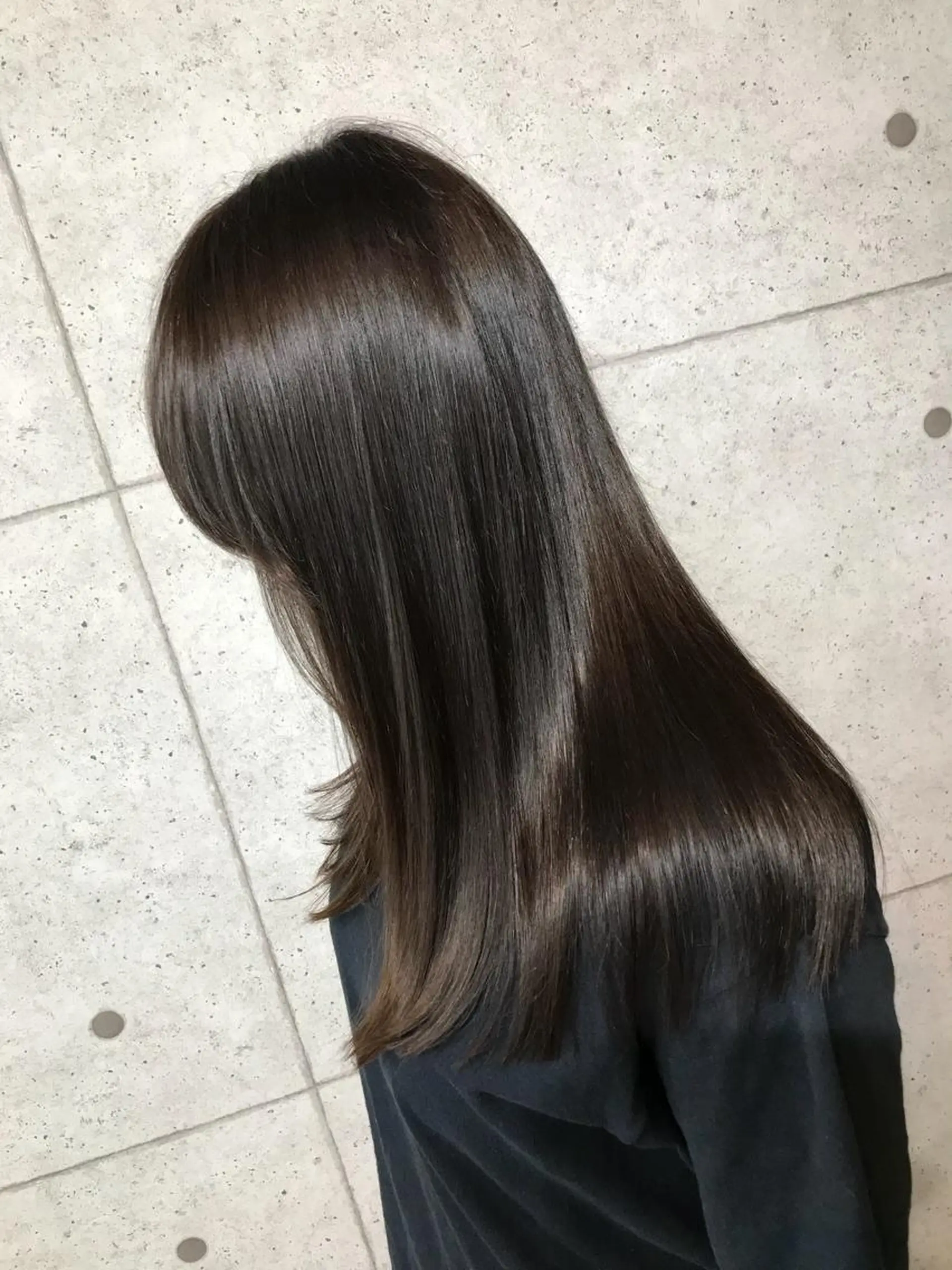 ロング アッシュ アッシュブラウン ヘアカラー トリートメント hair teria ryu 大塚のヘアスタイル