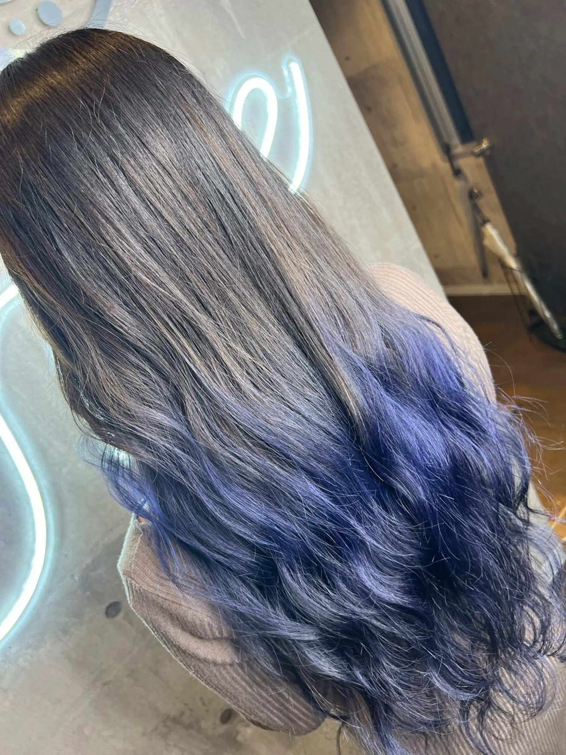 ロング カラー シールエクステ バレイヤージュ ダブルカラー ハイライトカラー イルミナカラー ミルクティーハイトー ン💖Mikaのヘアスタイル