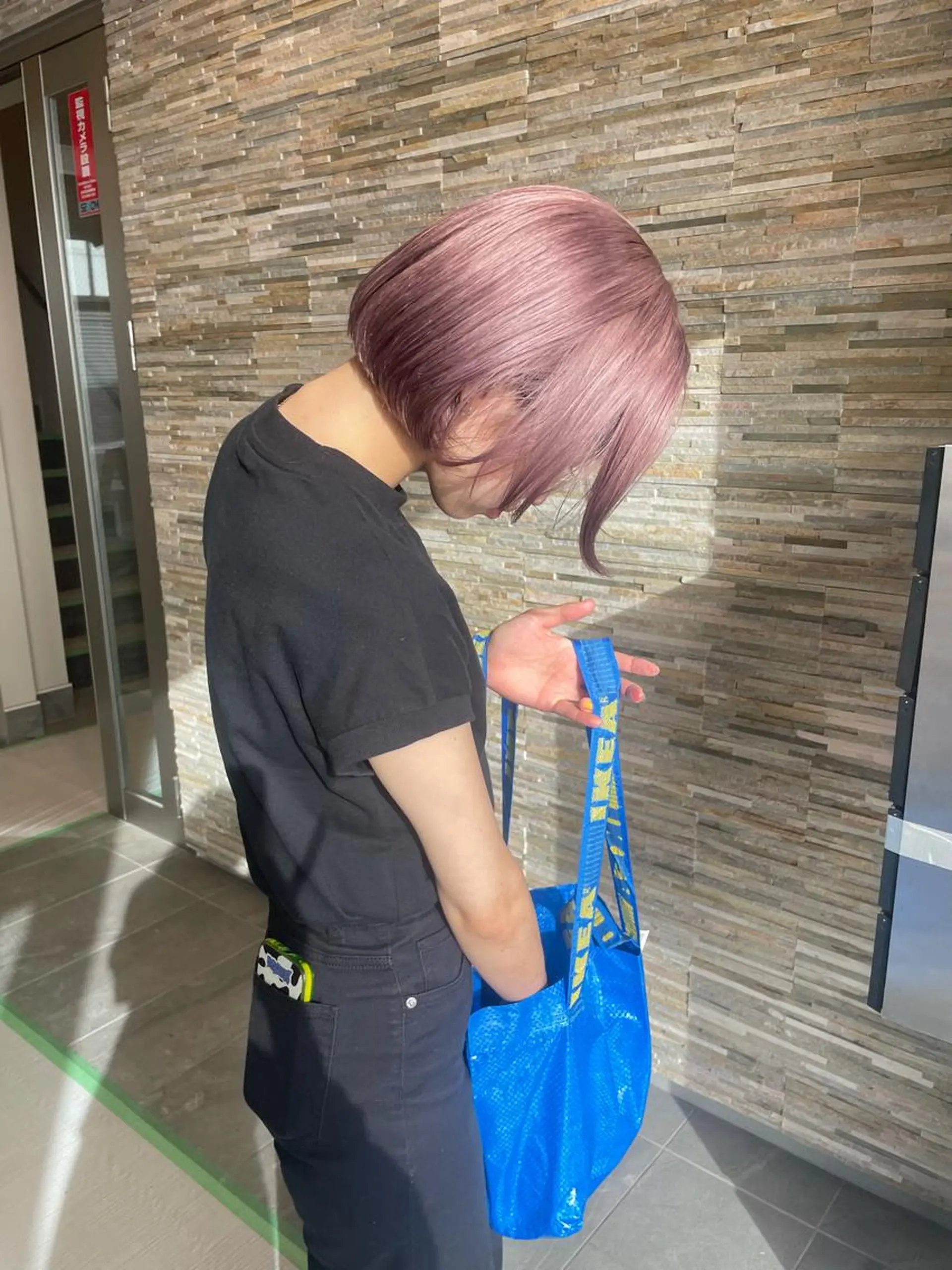 ショート カラー LANVERY所属・うる艶ヘア💐 艶ハイトーン💐彩夏のヘアスタイル