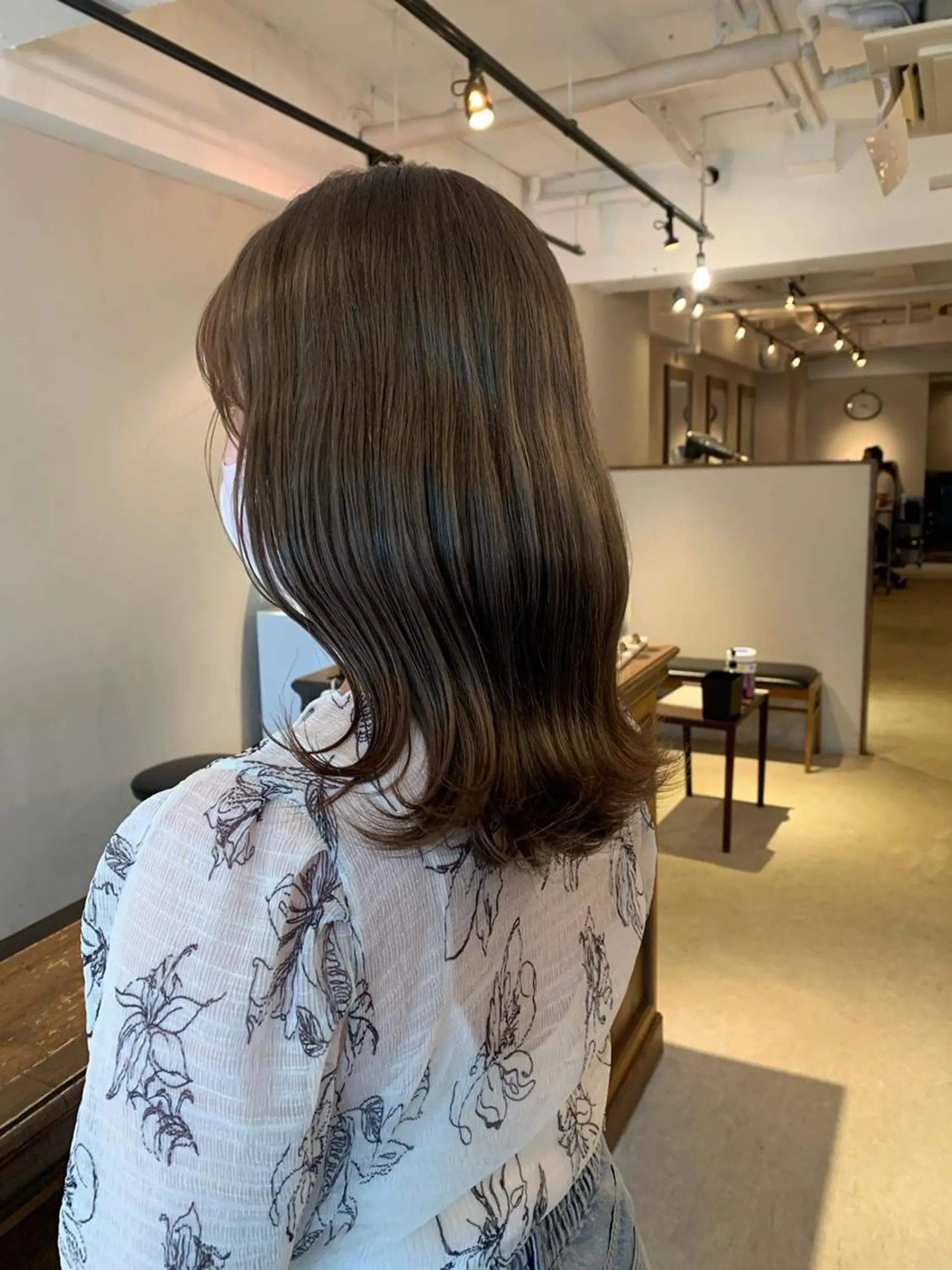 ミディアム カラー 透明感/オリーブ/ グレージュ/YUKAのヘアスタイル