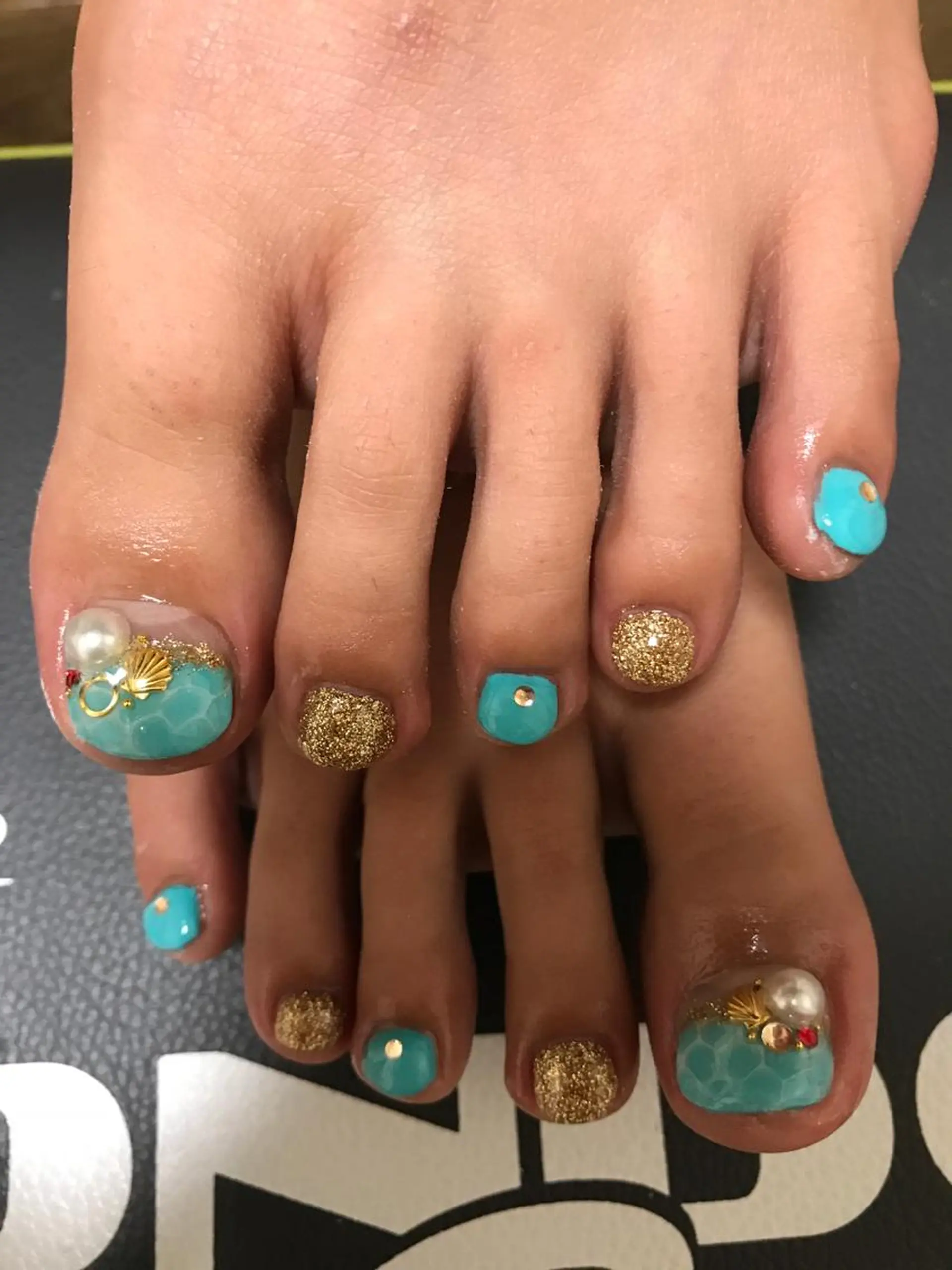 ネイル LOVEnail tomoのネイルデザイン