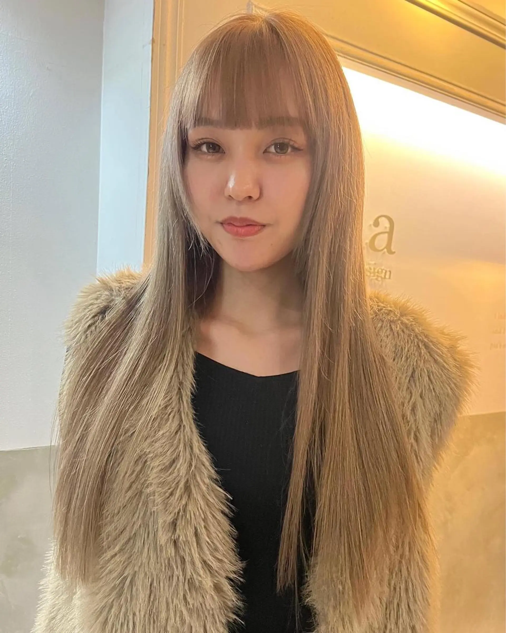 ミディアム カラー シールエクステ ブリーチ ハイトーンカラー インナーカラー ボブ カット ヘアカラー トリートメント エクステ 松尾太樹 【pia】福岡美容室のヘアスタイル