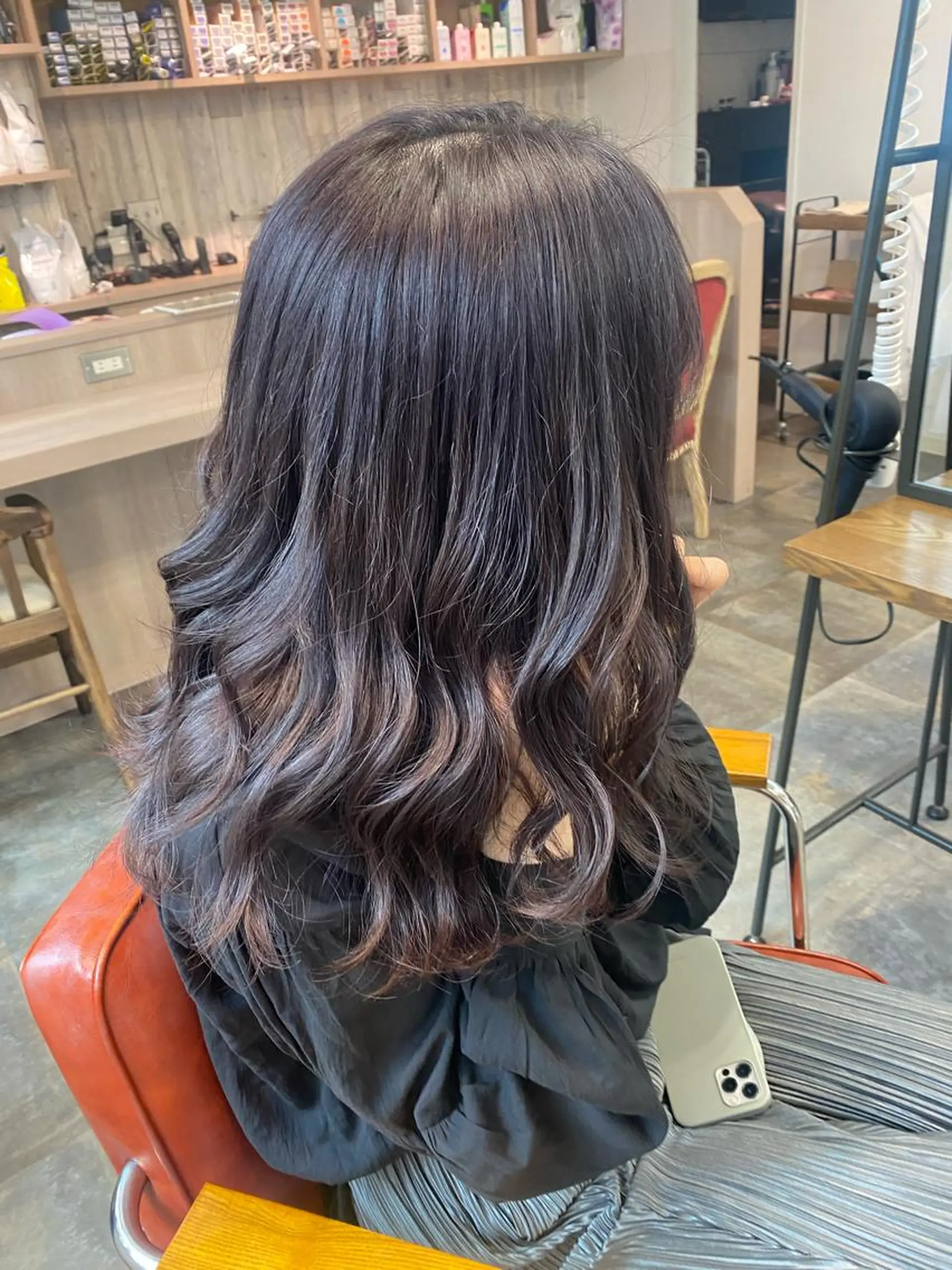 セミロング ヘアカラー トリートメント ハイトーンボブ Mizuki.のヘアスタイル