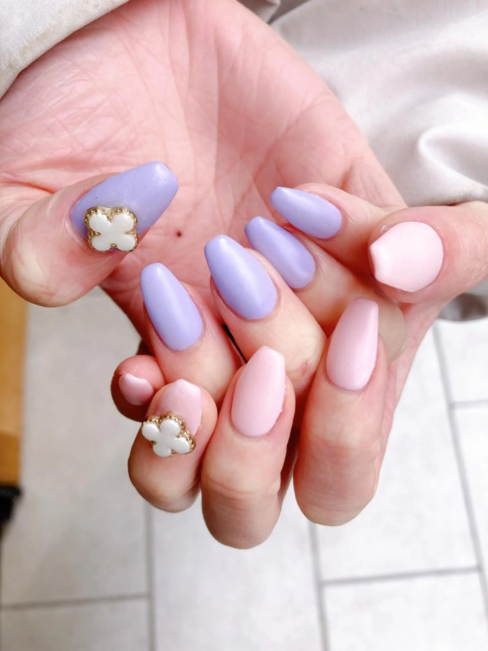 ネイル ハンドネイル Nest 平出のネイルデザイン