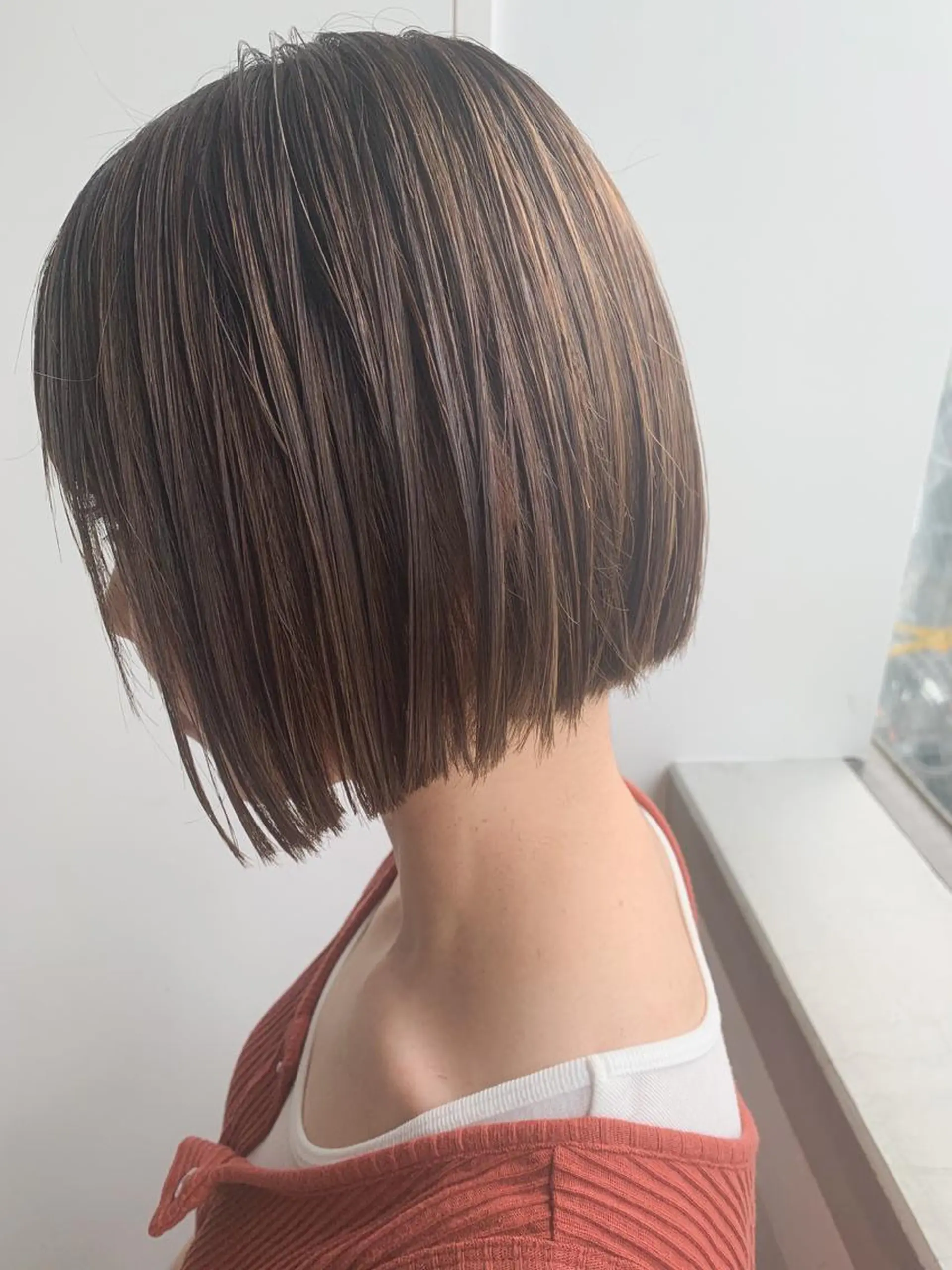 カラー nuu所属・💜ショート💜 ウルフ、ボブ二色亜美のヘアスタイル