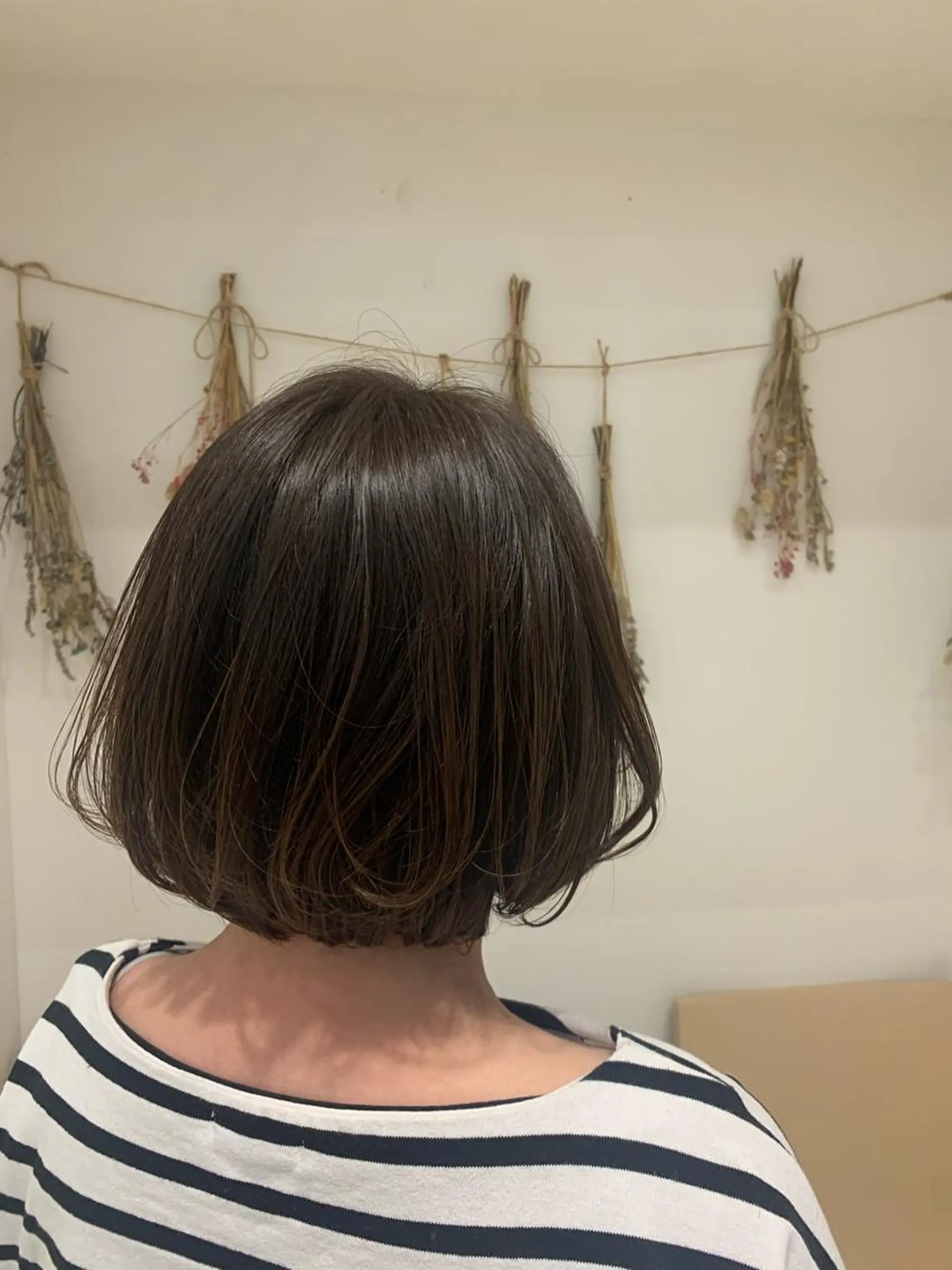 ショート カラー ブラウンカラー ナチュラルブラウン Dears 香芝店所属・関 優希のヘアスタイル