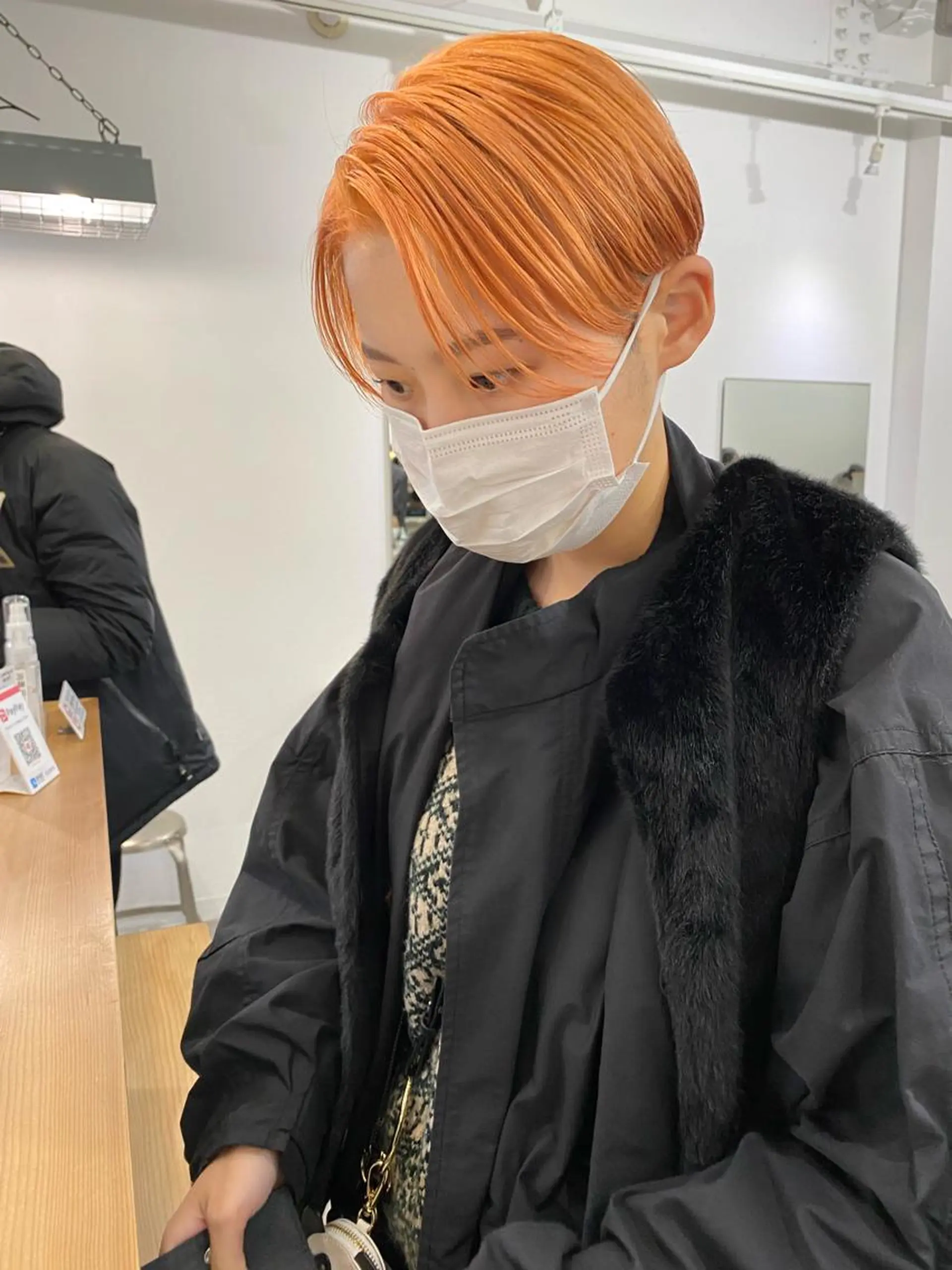 ショート カラー ハイトーンカラー ハイトーンオレンジ オレンジ ヘアカラー 森貴裕/ベージュ/ パーマ/オリーブのヘアスタイル