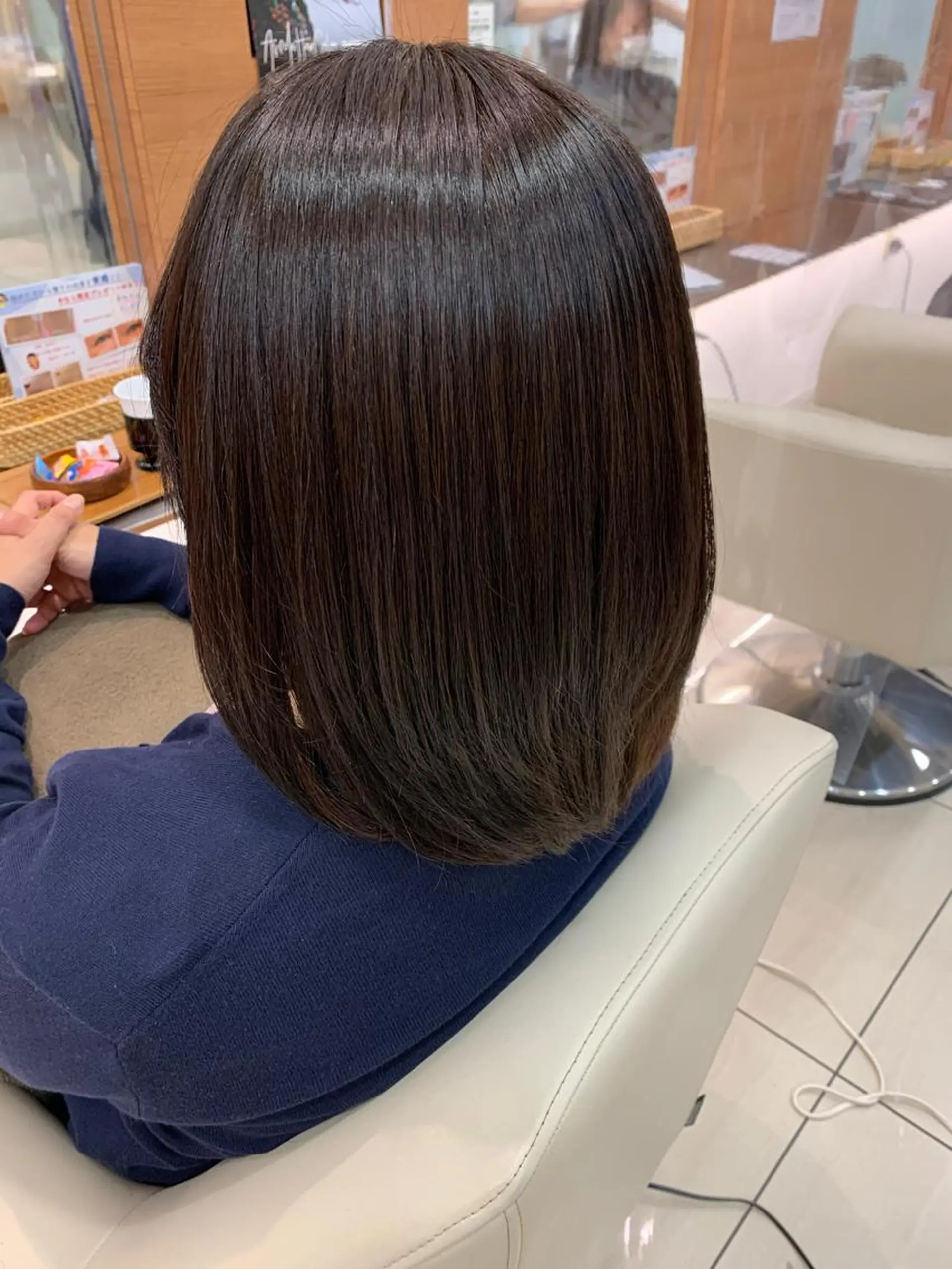 ミディアム カラー パーマ カット トリートメント 頭浸浴×似合わせ HolyGrailのヘアスタイル