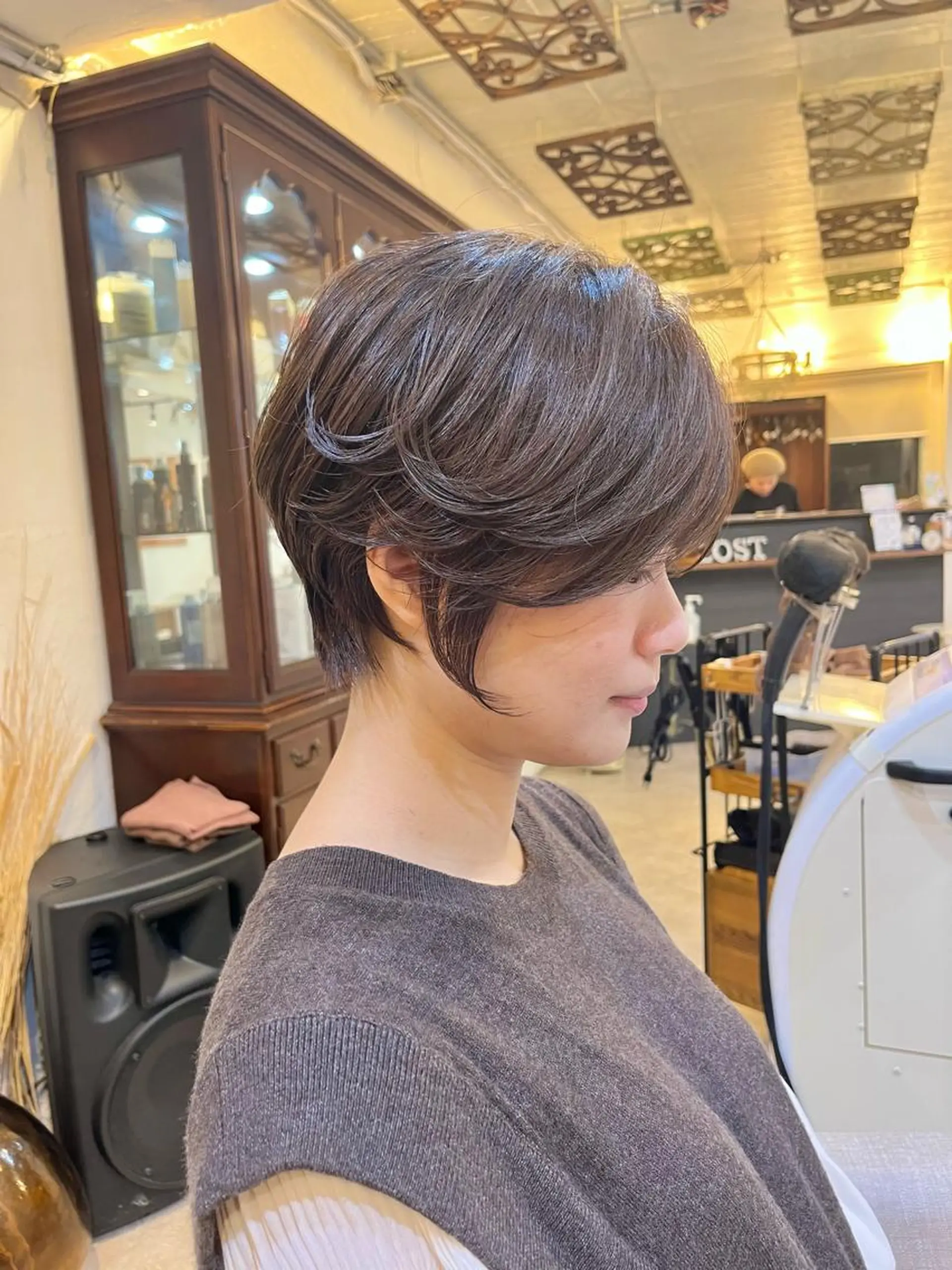 ショート アッシュ 顔まわりレイヤー 韓国風ヘア レイヤーカット ショートヘア カット ヘアカラー トリートメント 本場の韓国ヘア 🇰🇷チ・ヨンジュのヘアスタイル