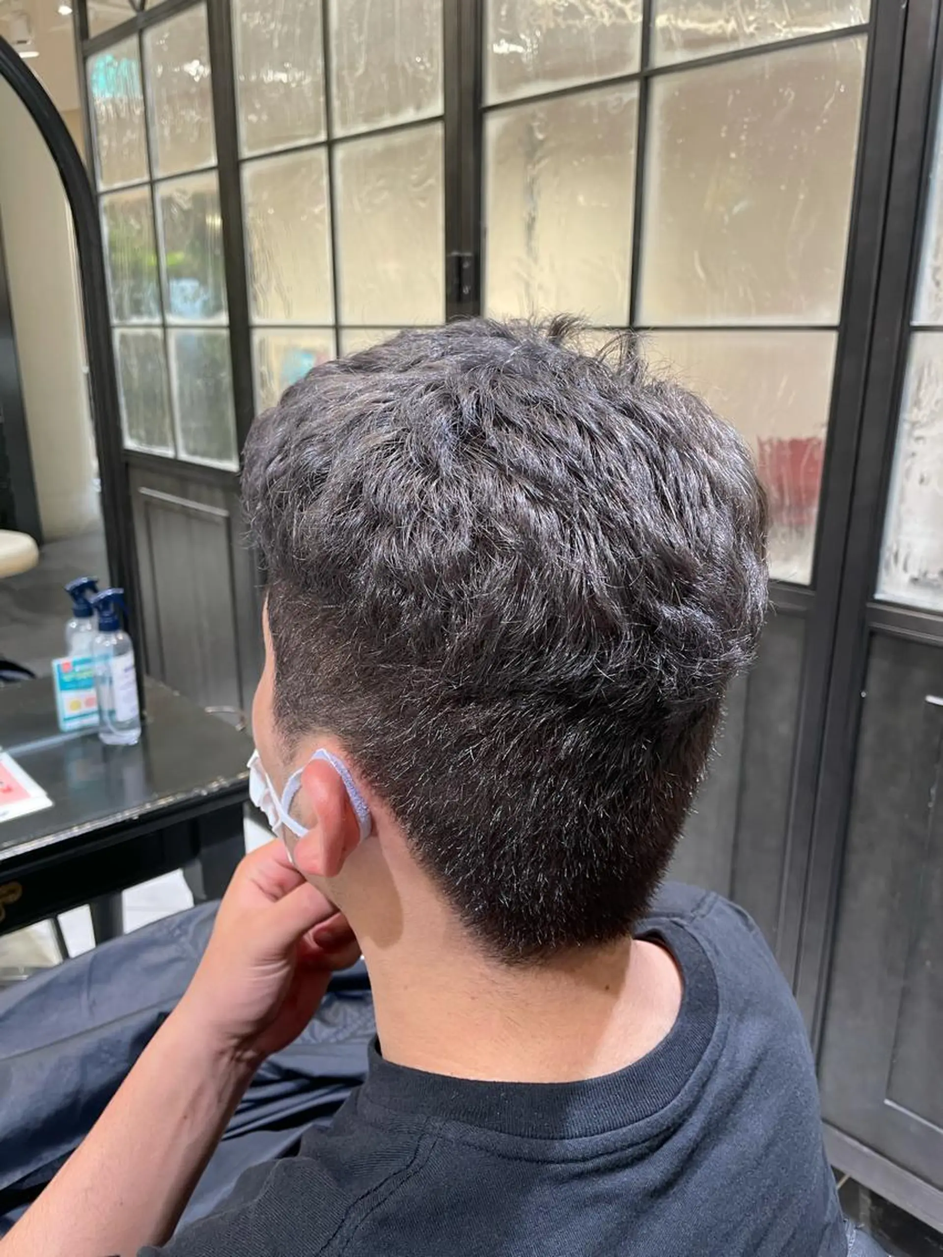 カラー メンズ ダブルカラー ネイビーカラー hollo 原宿所属・ハイトーンカラー/ ダブルカラー/EMIのヘアスタイル