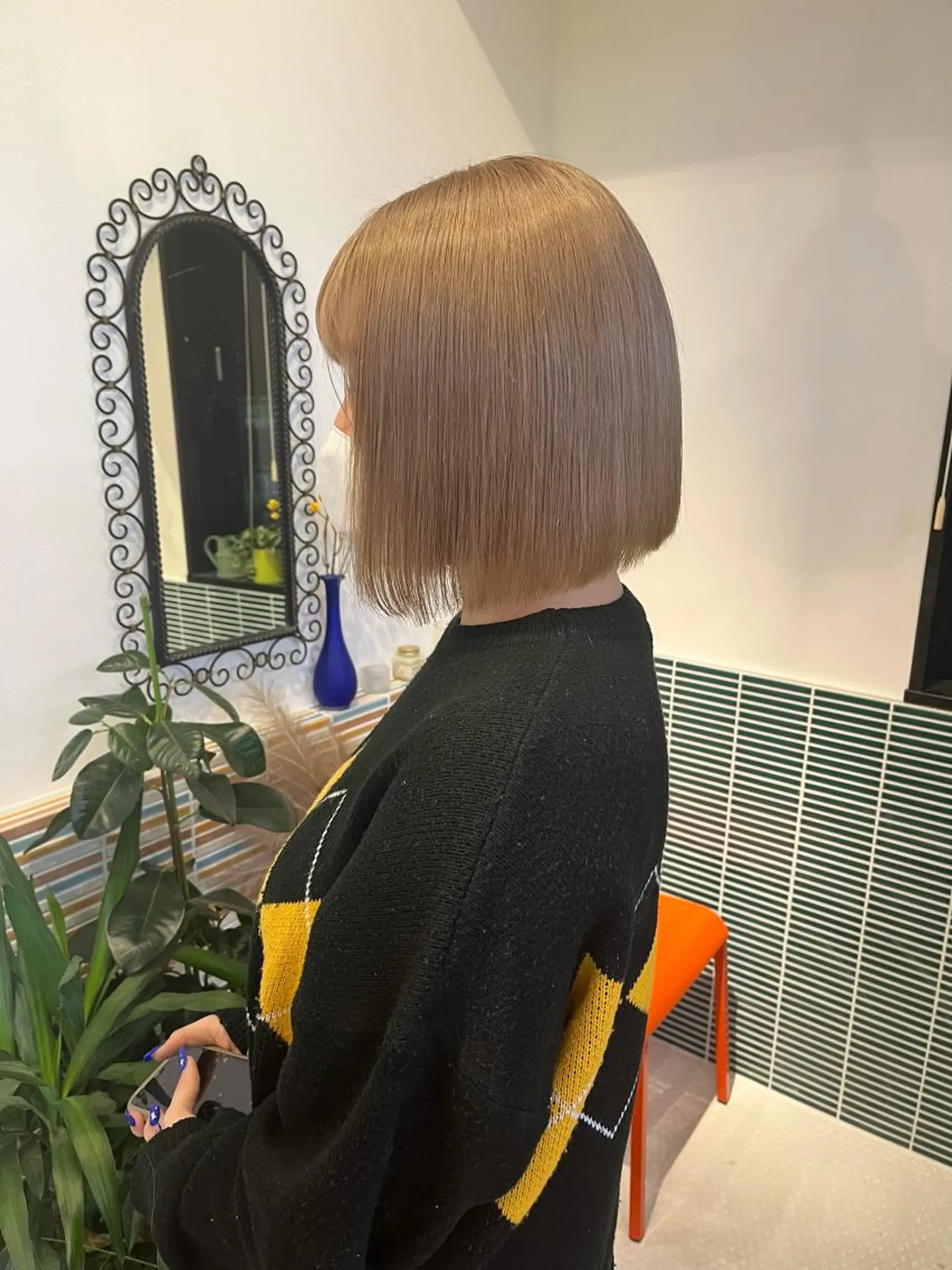 ミディアム カラー ベージュカラー ブリーチ ミルクティーベージュ カット ヘアカラー トリートメント 🩷ハイトーン透明感 レイヤー🩷ユリカのヘアスタイル