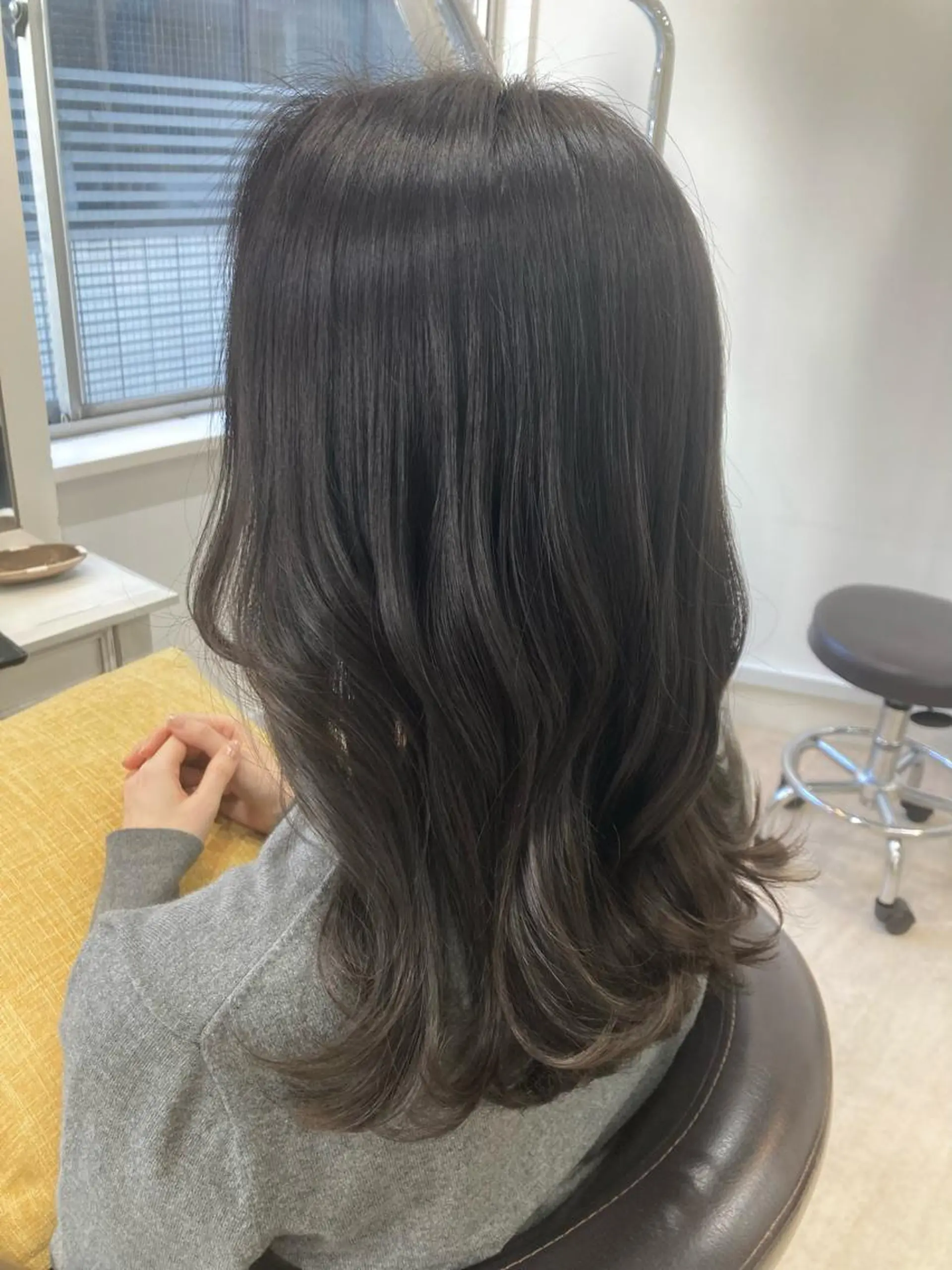 ミディアム カラー 韓国風⭐️くびれヘア 🍀高津かえでのヘアスタイル