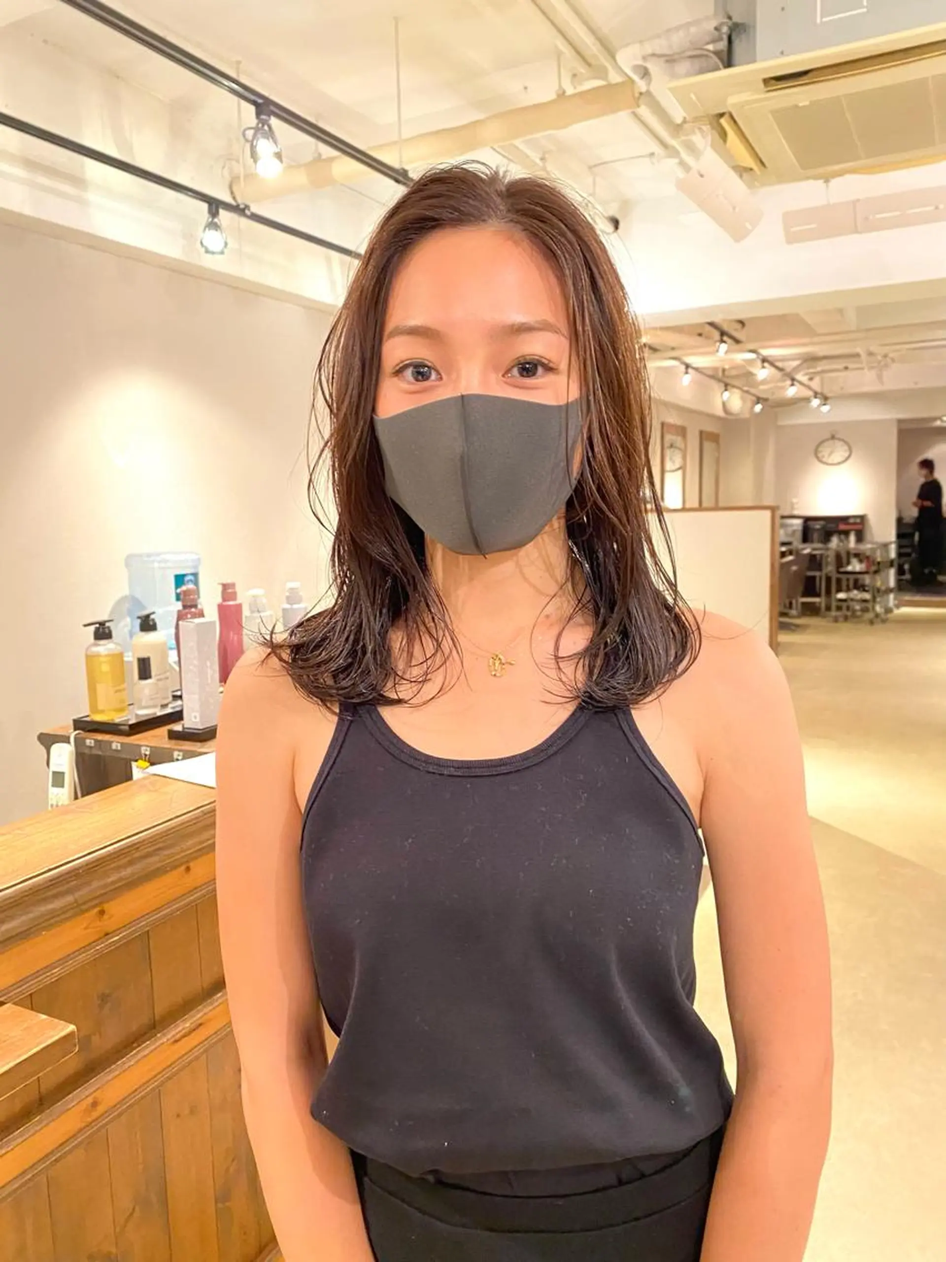 ミディアム カラー ヨシダ トオルのヘアスタイル