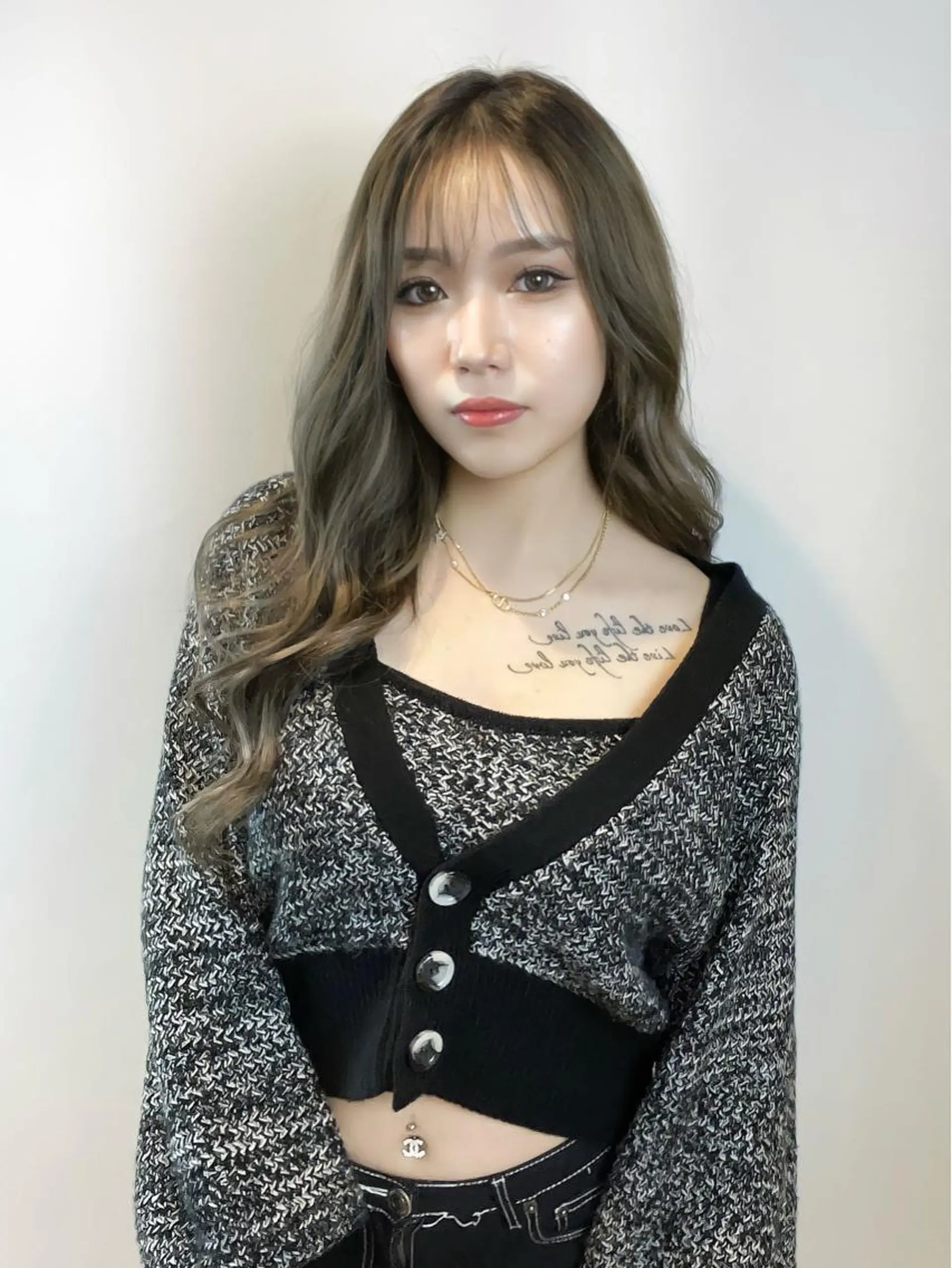 ロング アールバイニーナ所属・R by NINA アールバイニーナのヘアスタイル