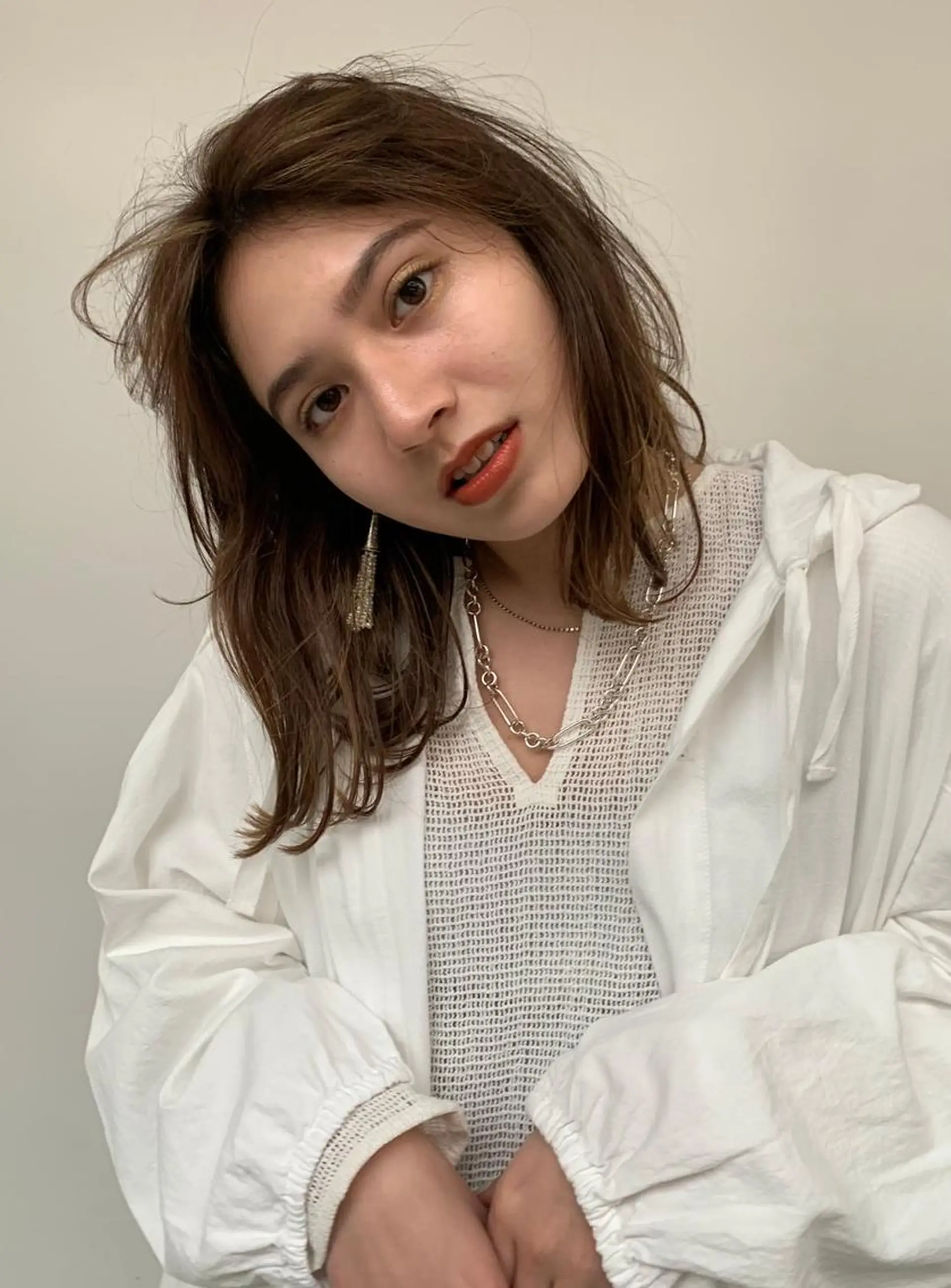 ミディアム パーマ カラー ミディアムパーマ ダブルカラー グラデーションカラー ハイライトカラー イルミナカラー CEINE PATHのヘアスタイル