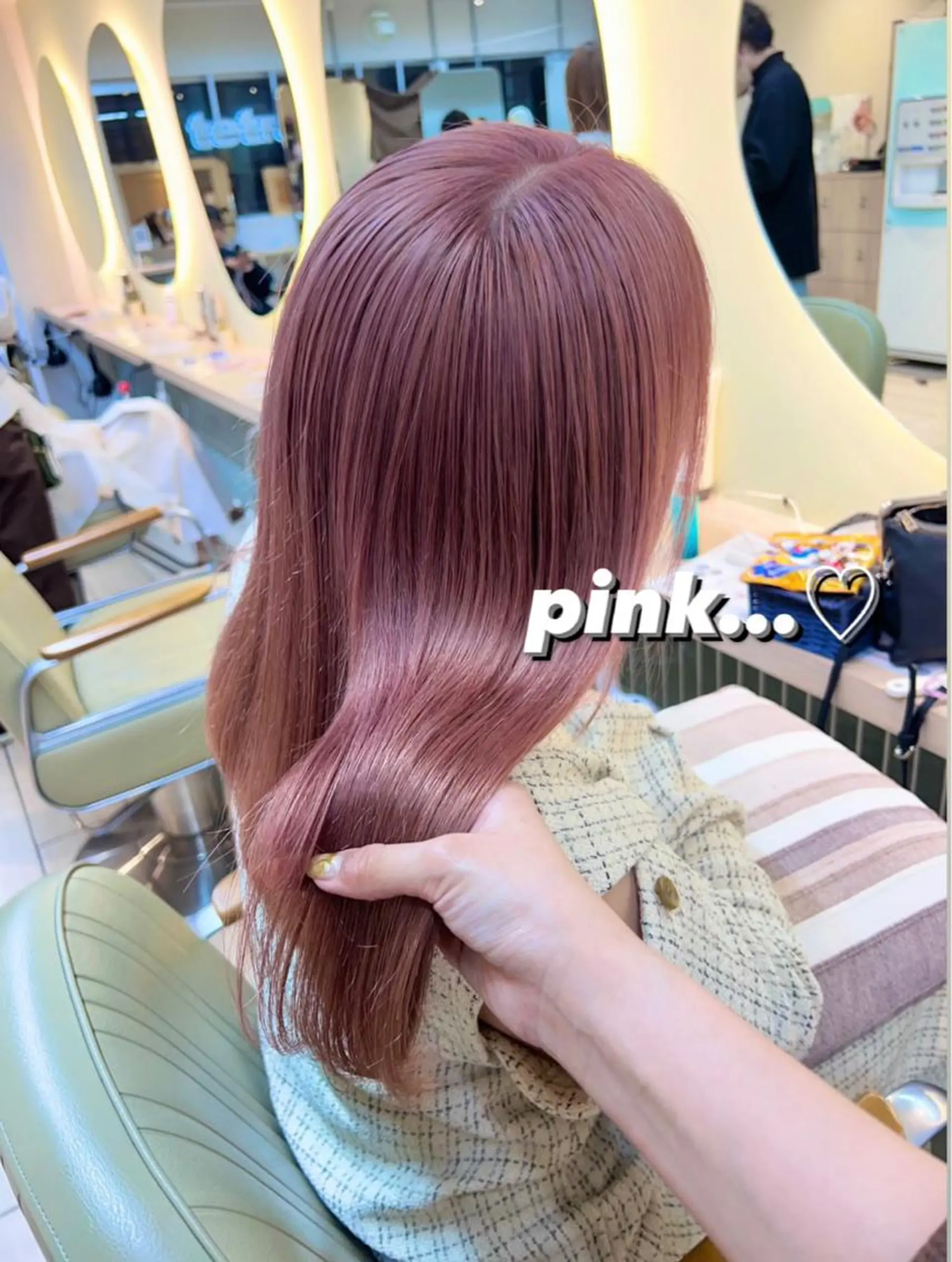 セミロング カラー ヘアアレンジ ヘアカラー トリートメント ハイトーンピンク🍑 ブリーチ🍑RINAのヘアスタイル