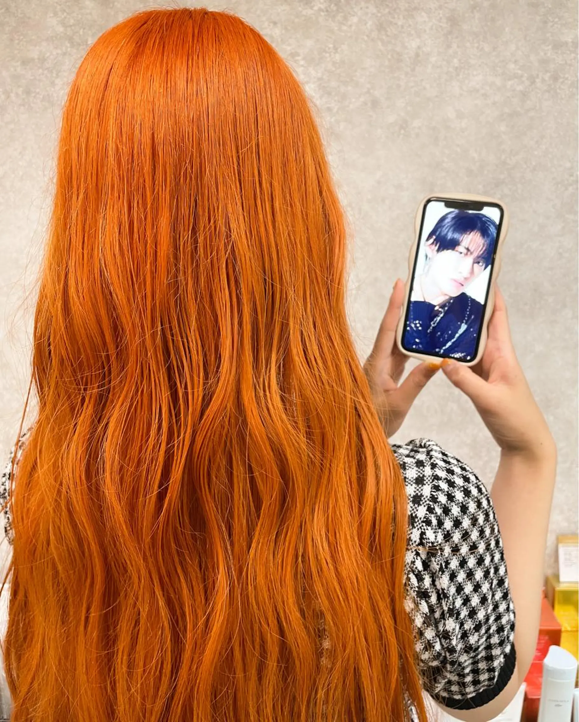 ロング カラー オレンジ イワタ マハ/ minim hairのヘアスタイル