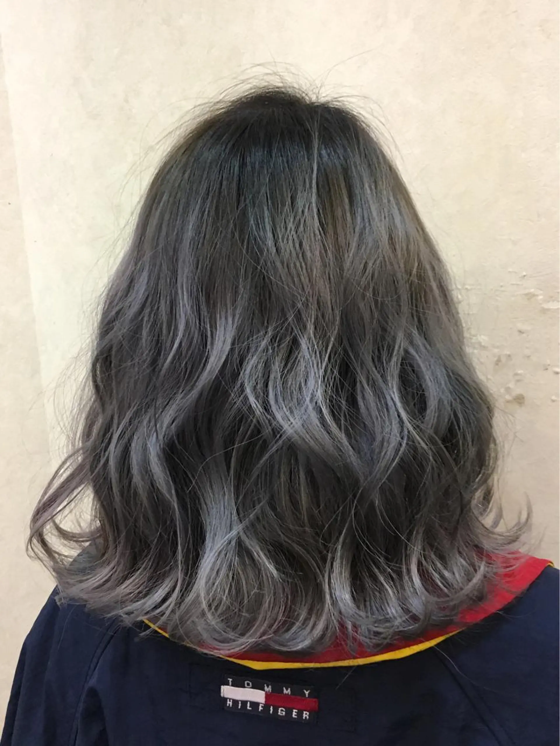 ミディアム カラー ブリーチ ピンクカラー 韓国ヘア🤍髪質改善 🇰🇷AKANEのヘアスタイル