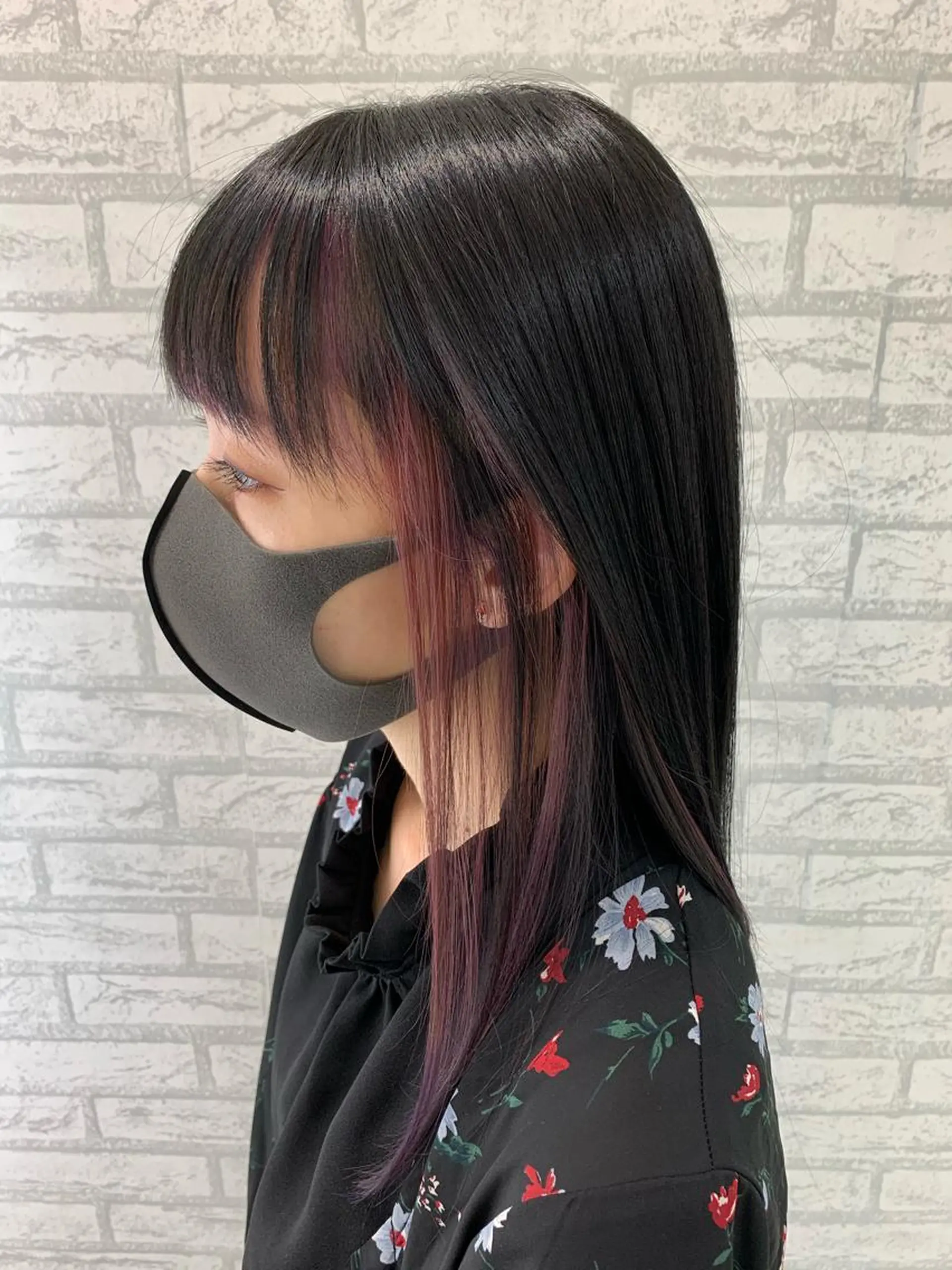 セミロング カラー デザインカラー、艶髪 大塚　耕平のヘアスタイル