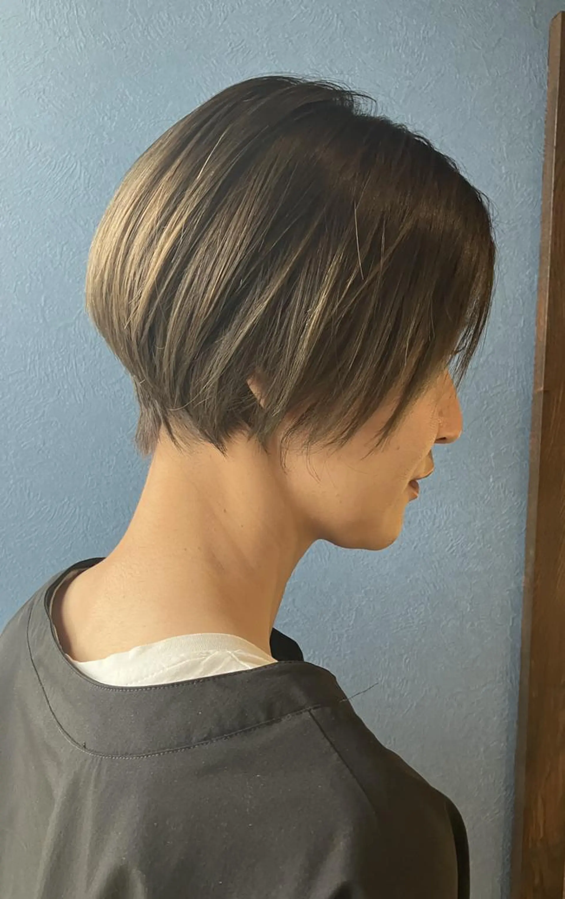 ショート カラー ボブ カット ヘアカラー ✨白髪ぼかし 🍀MINAKO☆のヘアスタイル