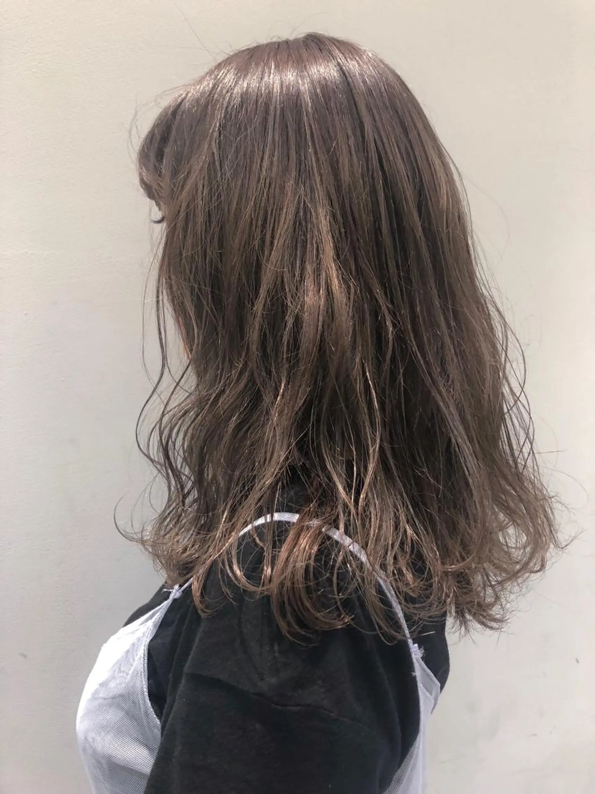 セミロング 似合わせ艶髪カラー ❤️ハダユミのヘアスタイル