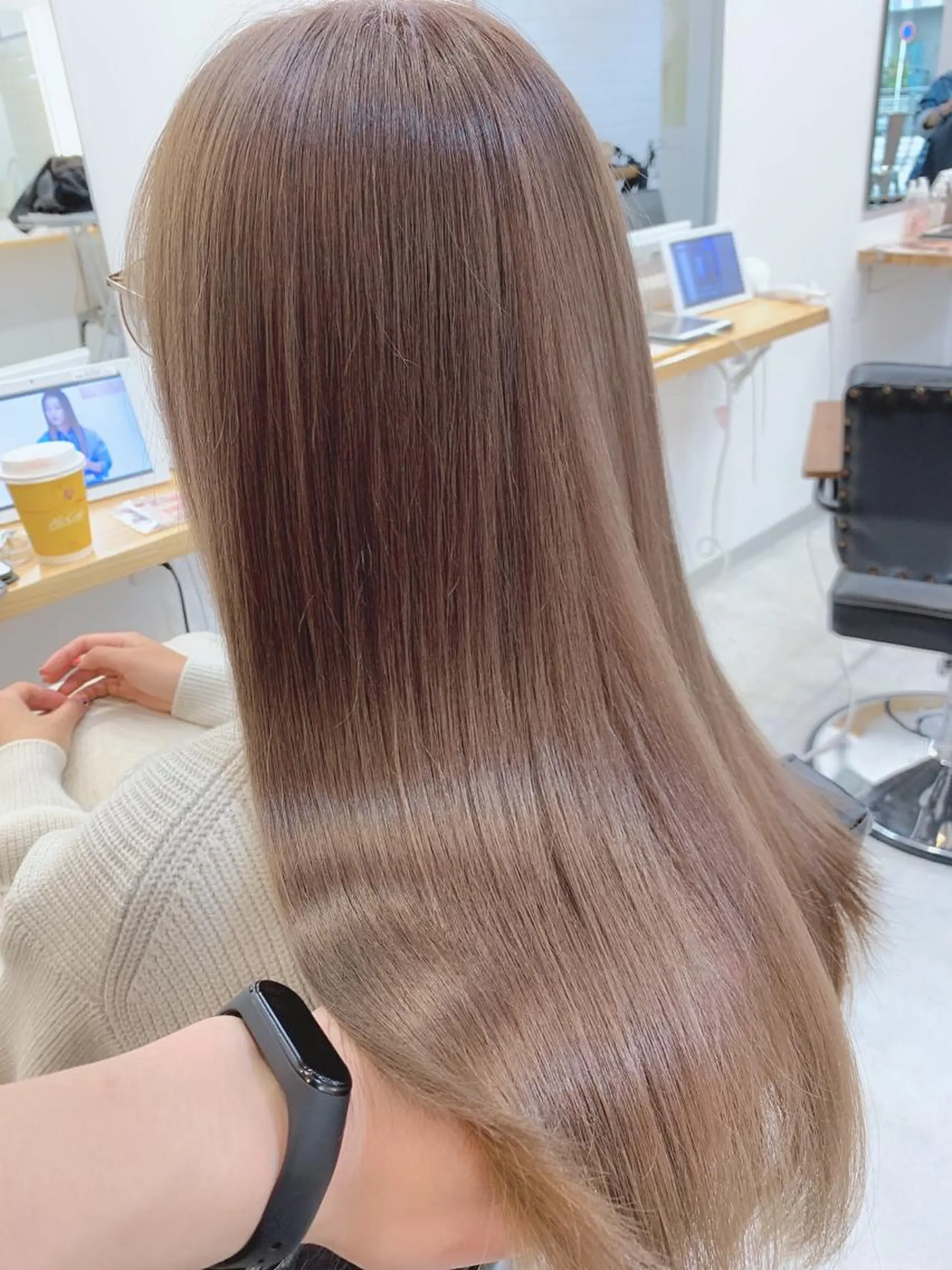 カラー Pentas所属・〜貴女の人生に寄り添 う〜オダ　ジュンペイのヘアスタイル