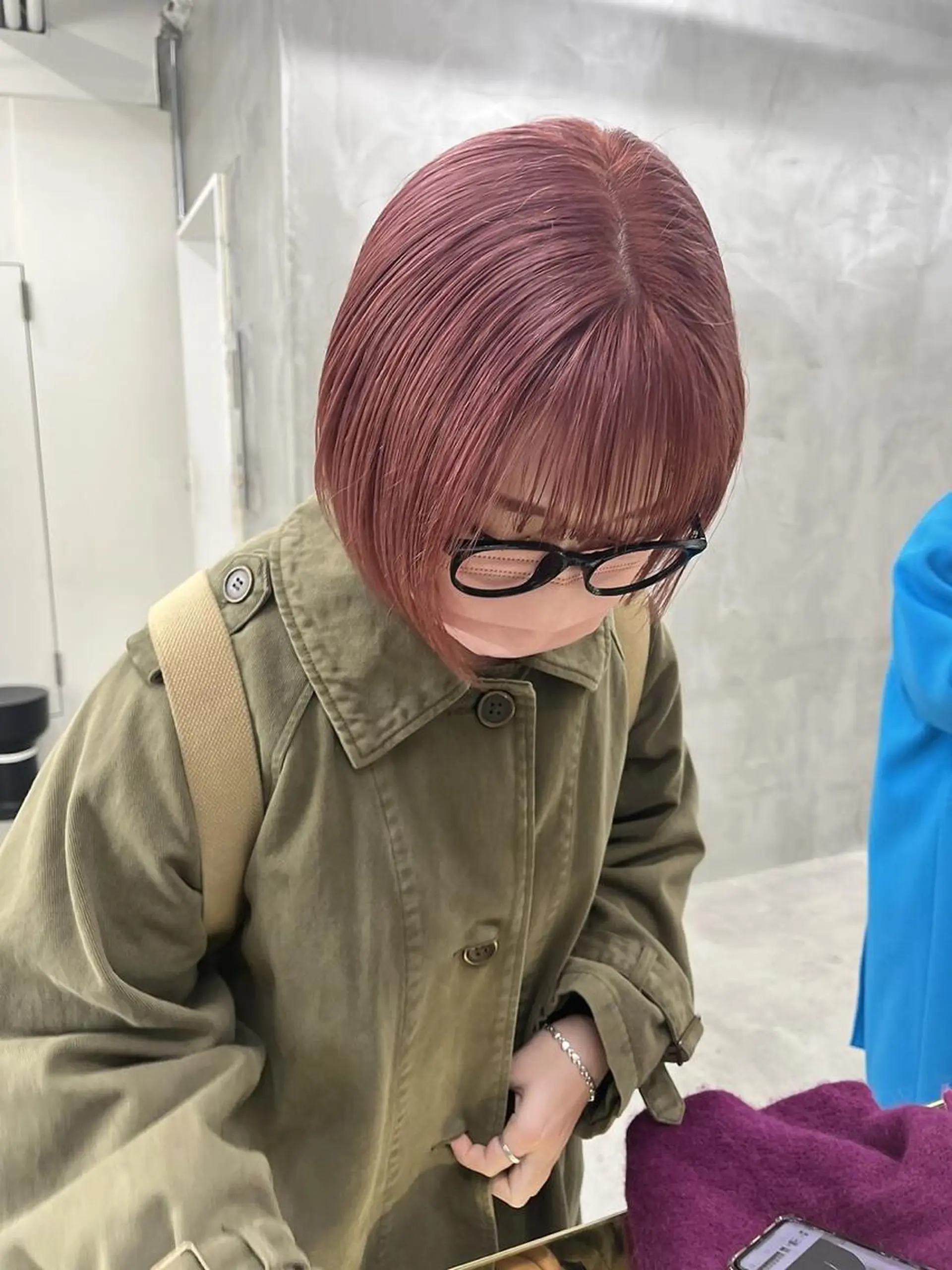 ミディアム カラー パーマ ヘアアレンジ メンズ ミディアムパーマ メンズバレイヤージュ メンズブリーチ センターパート フェードカット ヘアカラー トリートメント ハイトーン/レイヤー 🌸さくらのヘアスタイル