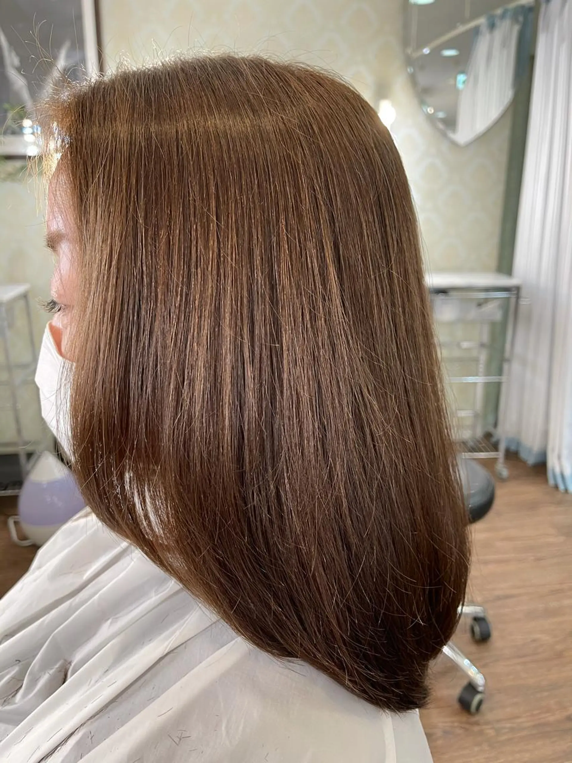 セミロング ハイライト カット ヘアカラー beauty and care CALON所属・CALON銀座　松田 力丸のヘアスタイル