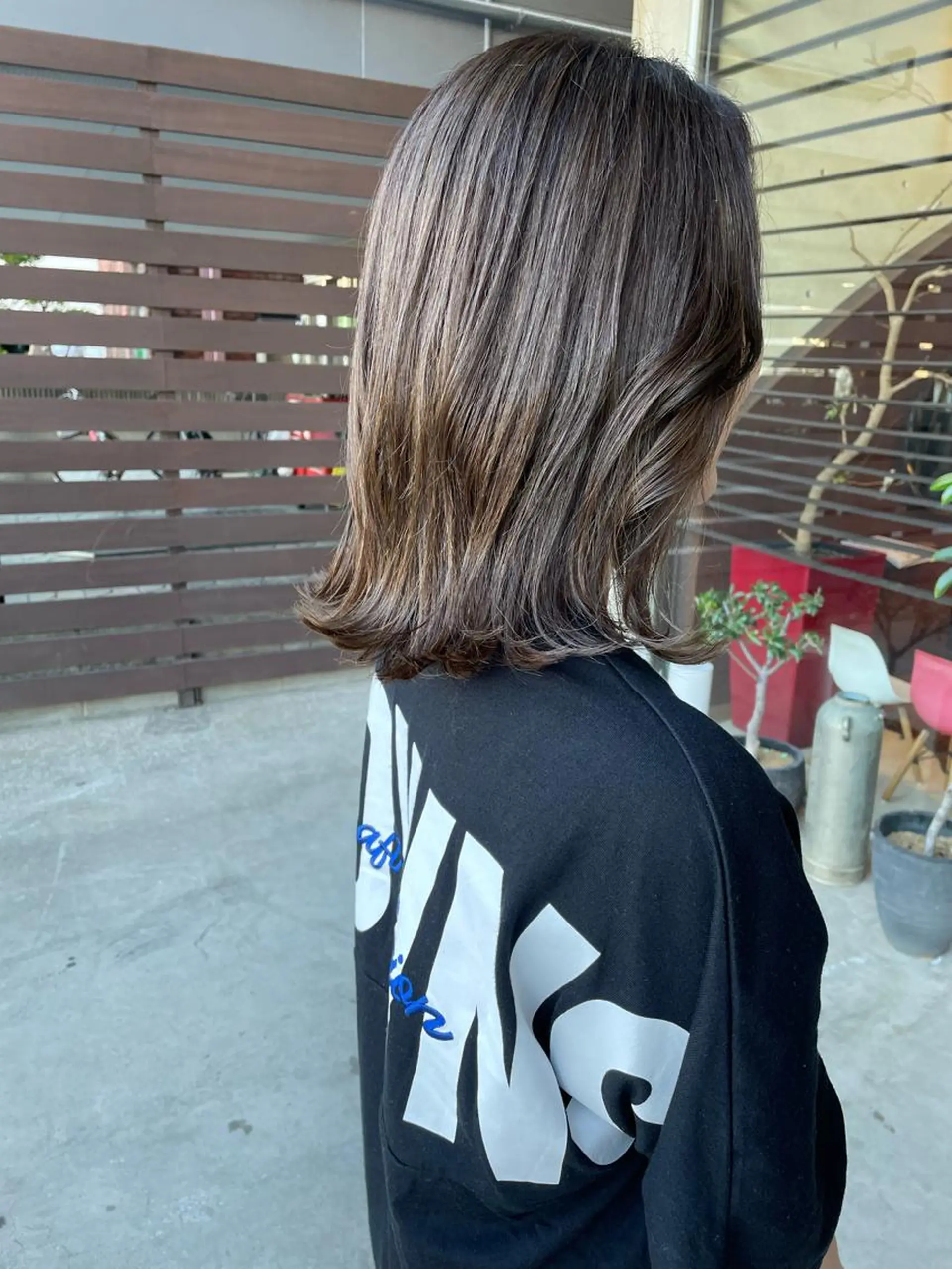 ミディアム パーマ 酸性ストレート ストレートパーマ カット 縮毛矯正 hair  design  ALBERO所属・日高 香織のヘアスタイル