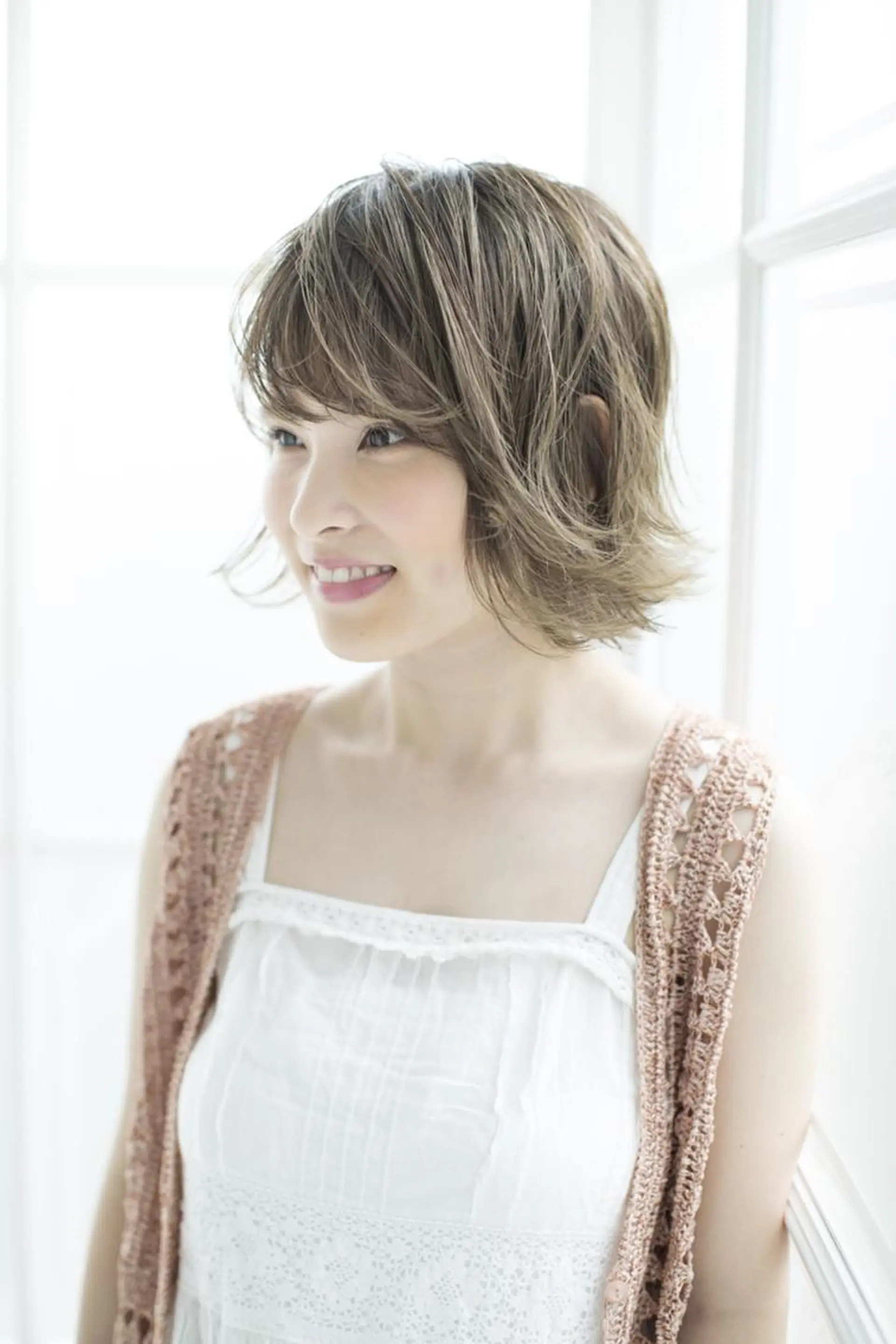 カラー 岩渕 由里香のヘアスタイル