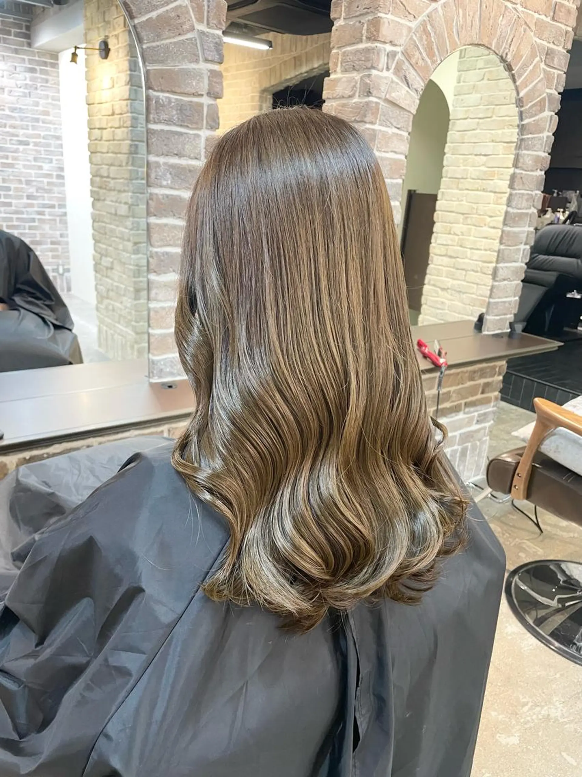 セミロング カラー アッシュ ベージュカラー ACROあべの店所属・艶カラー/インナー /グラデ/大西小百合のヘアスタイル