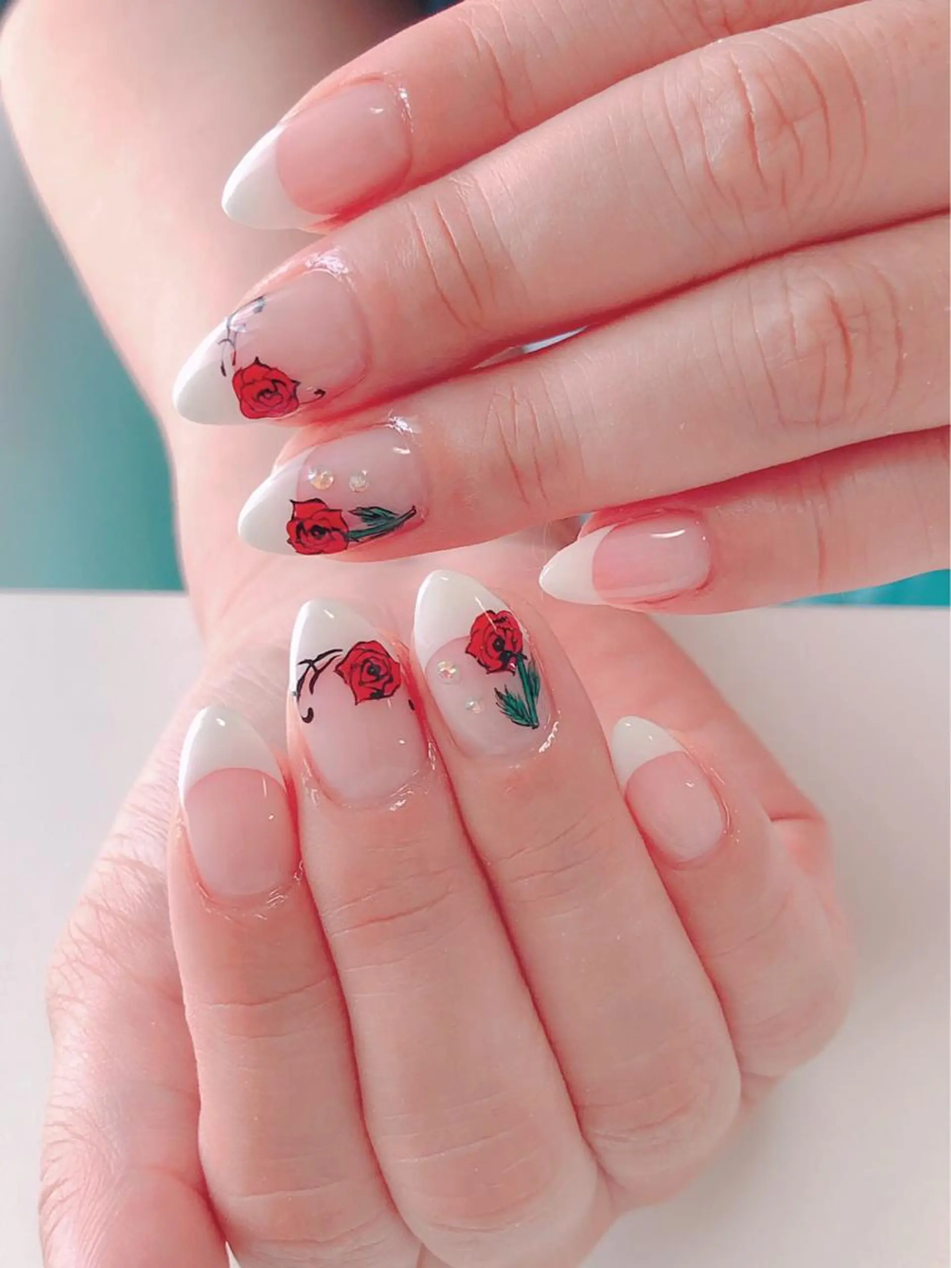 ネイル アートネイル 長さ出し フットネイル グリーン 持ち込み Lily Roseスタッフ一同のマツエク・マツパデザイン