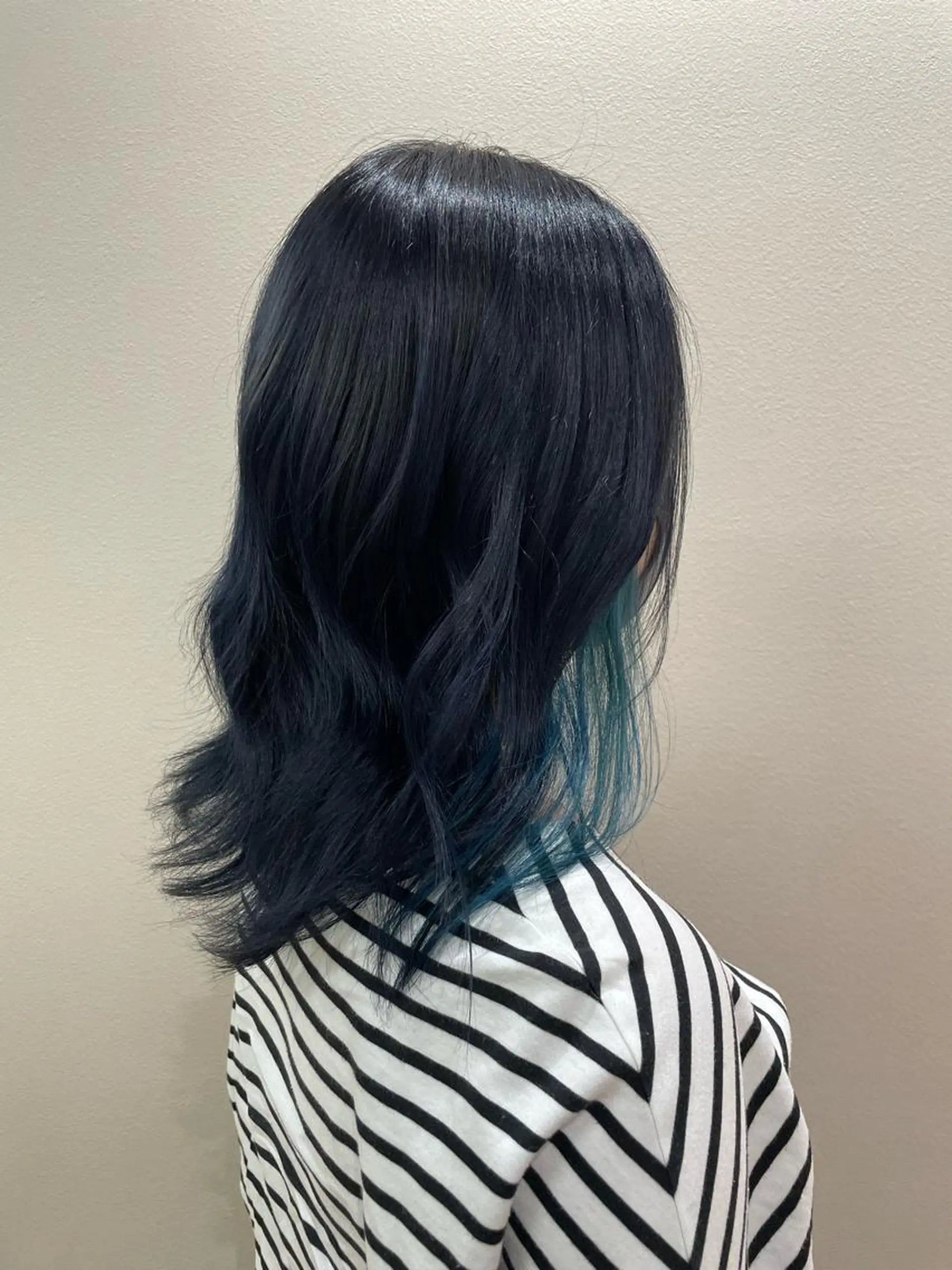 セミロング カラー 森谷 大河のヘアスタイル