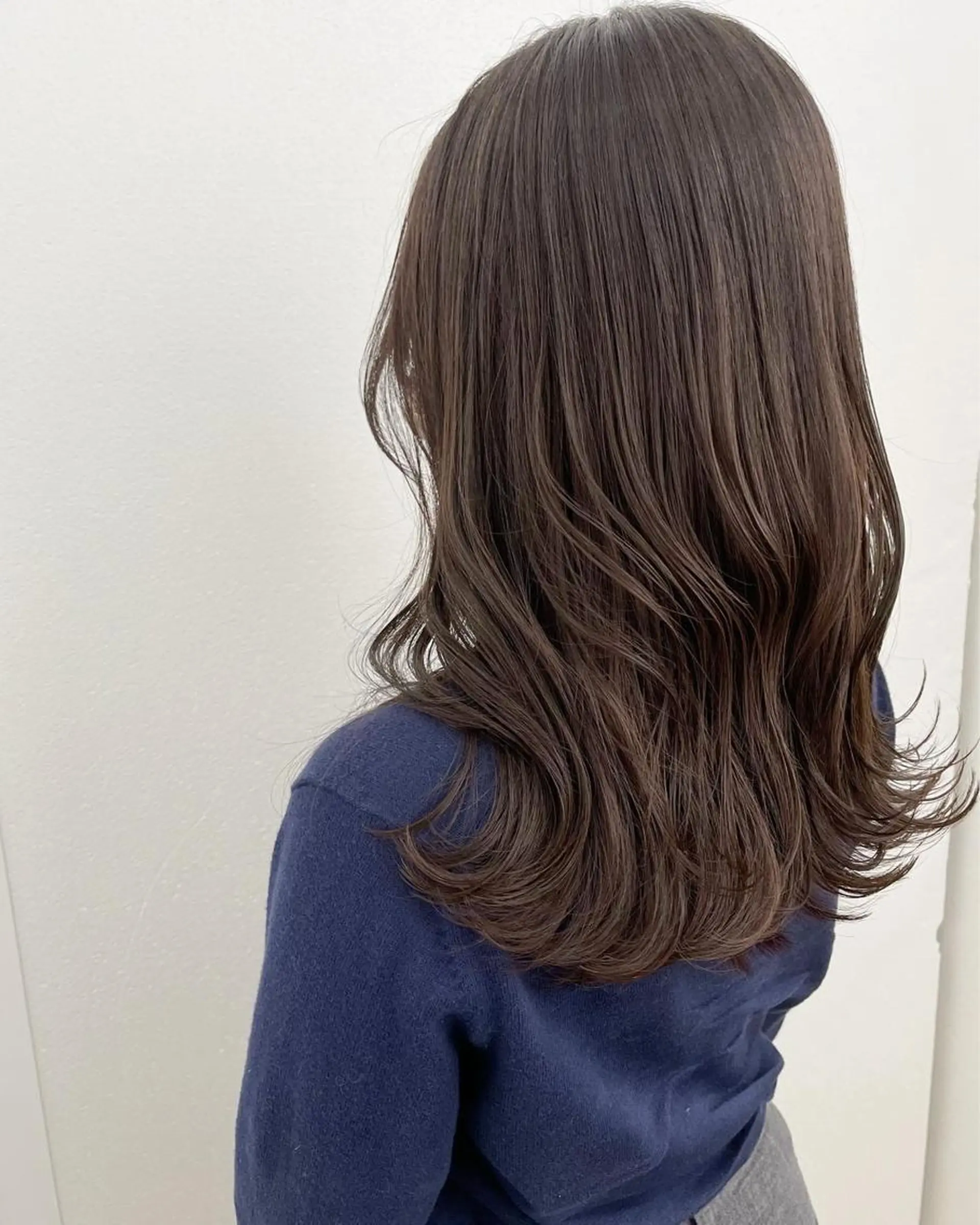 ロング カラー カット ヘアカラー KNOWHOW京都所属・トレンド/顔まわり/ レイヤー/グレージュのヘアスタイル